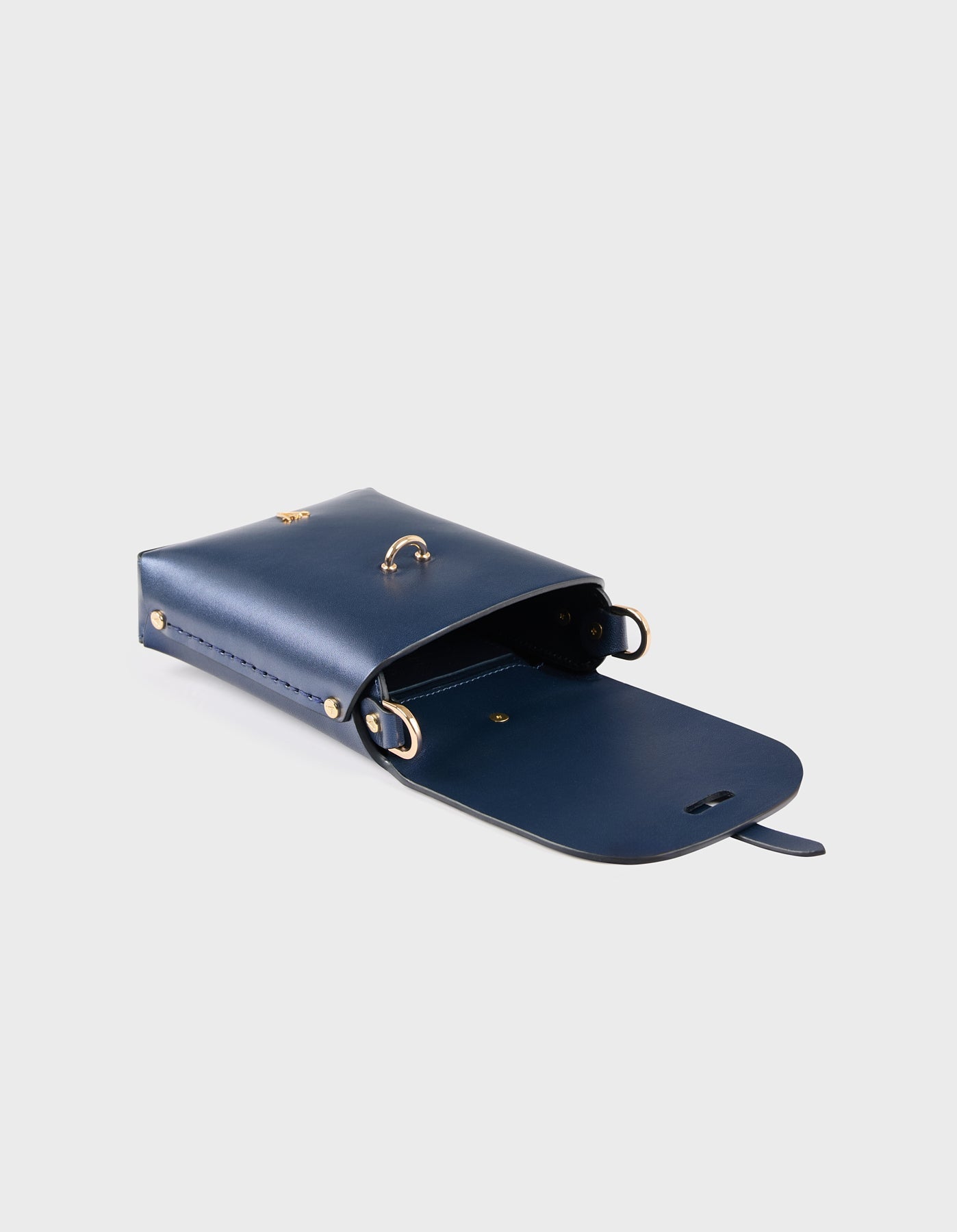 Hiva Atelier | Astrum Shoulder Bag NAVY | Beautiful and Versatile Leather Accessories