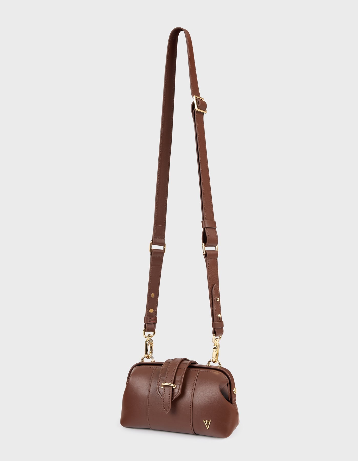 HiVa Atelier | Mini Nubes Doctor Bag NUTSHELL | Beautiful and Versatile Leather Accessories