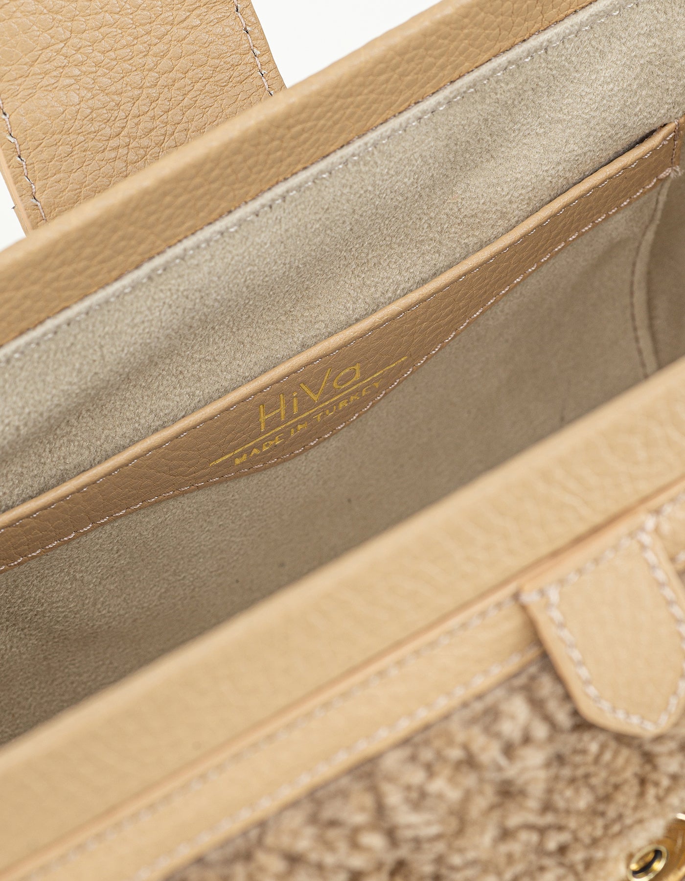 HiVa Atelier | Mini Nubes Doctor Bag BISCUIT | Beautiful and Versatile Leather Accessories