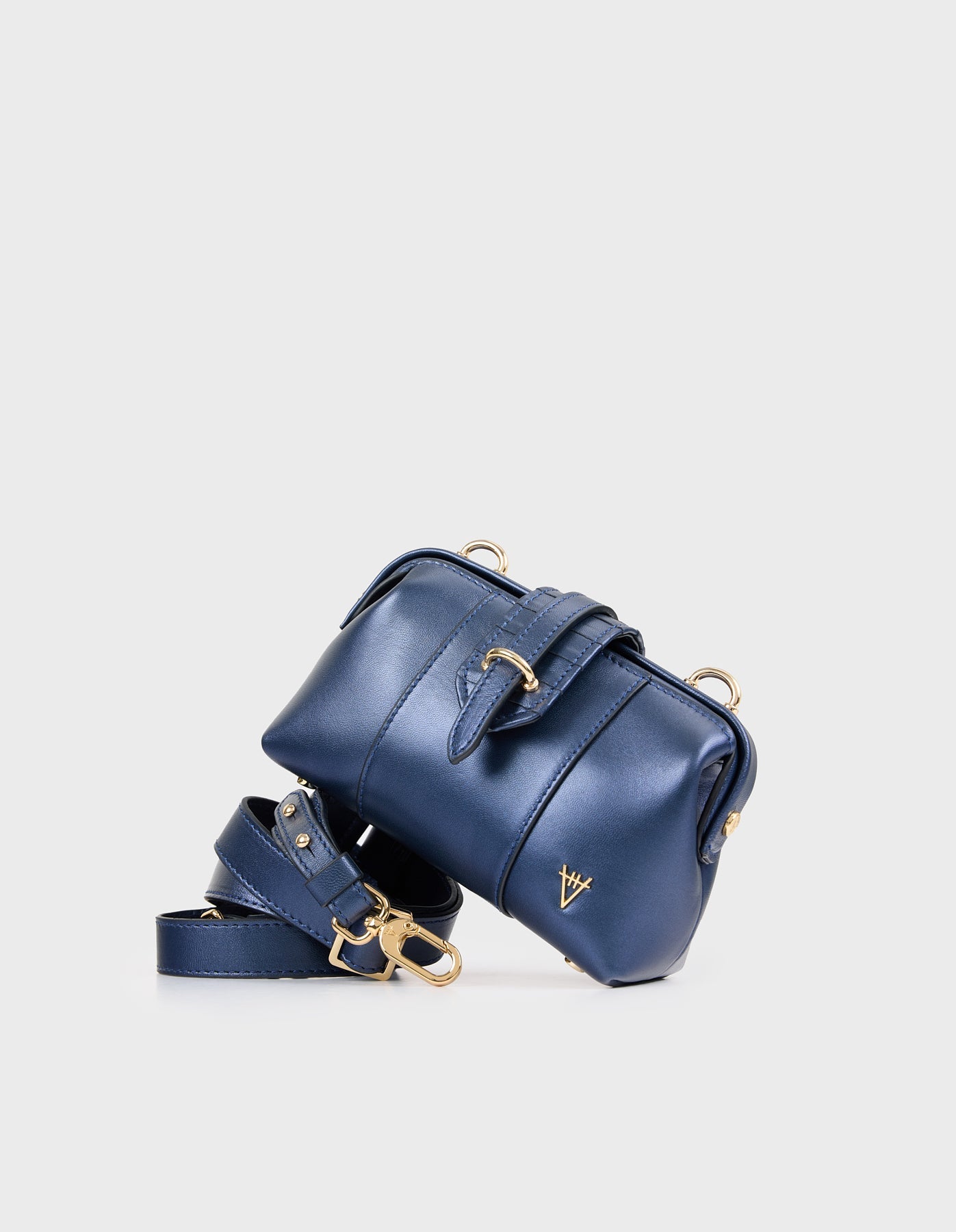 HiVa Atelier | Mini Nubes Doctor Bag NAVY | Beautiful and Versatile Leather Accessories