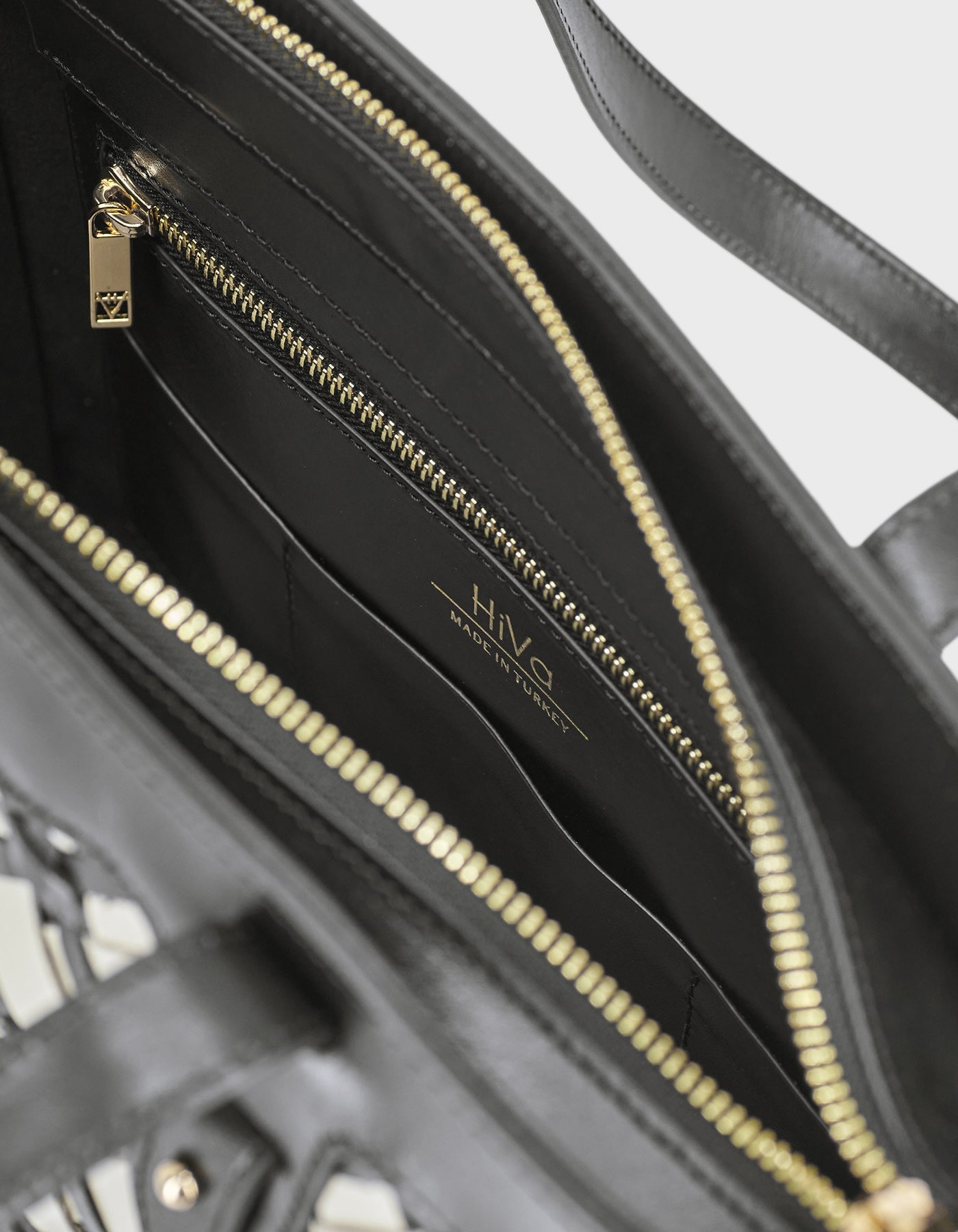 HiVa Atelier | Woven Detail Leather Tote Bag BLACK & BONE | Beautiful and Versatile Leather Accessories