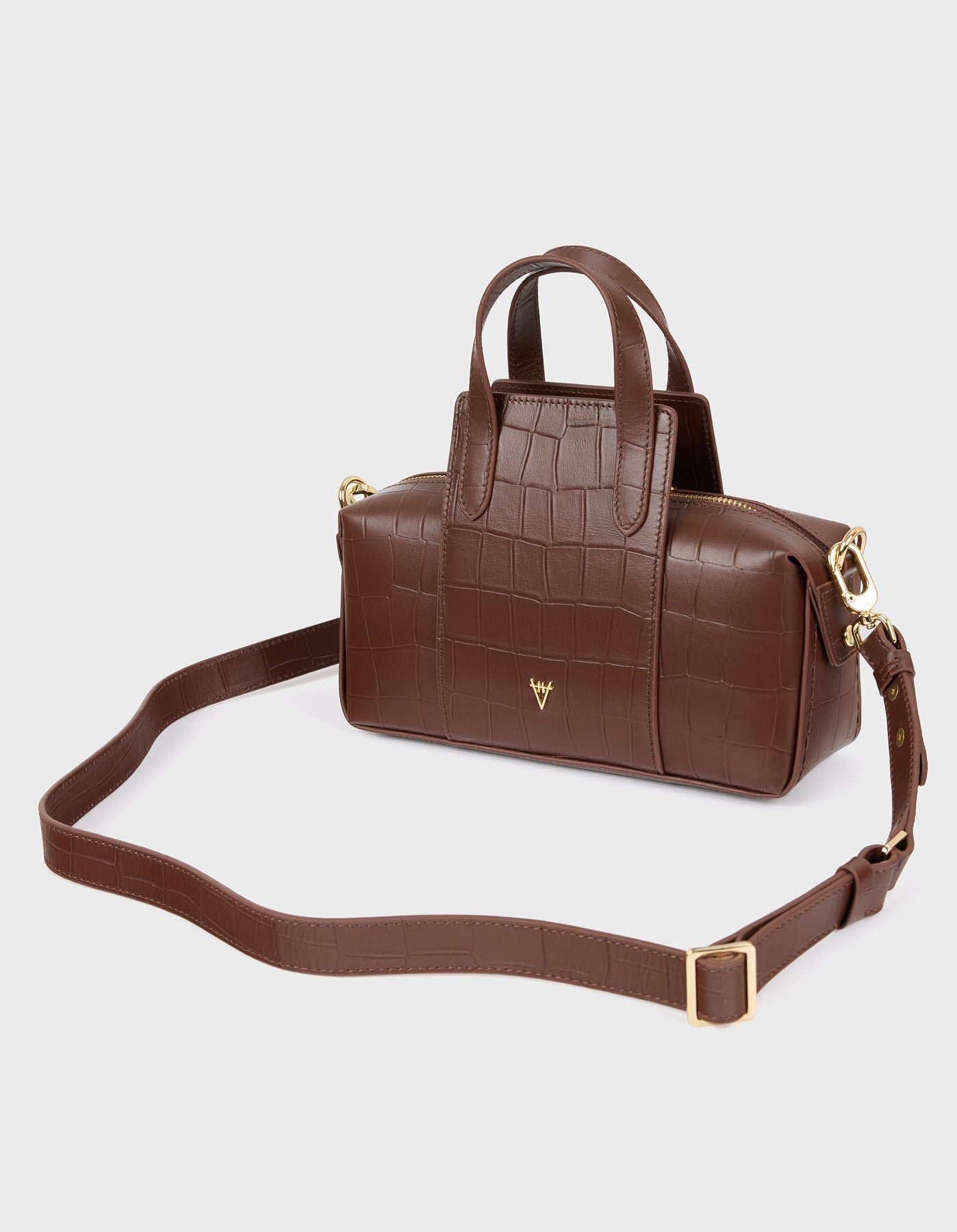 Hiva Atelier | Onsra Cylinder Crossbody Bag NUTSHELL | Beautiful and Versatile Leather Accessories