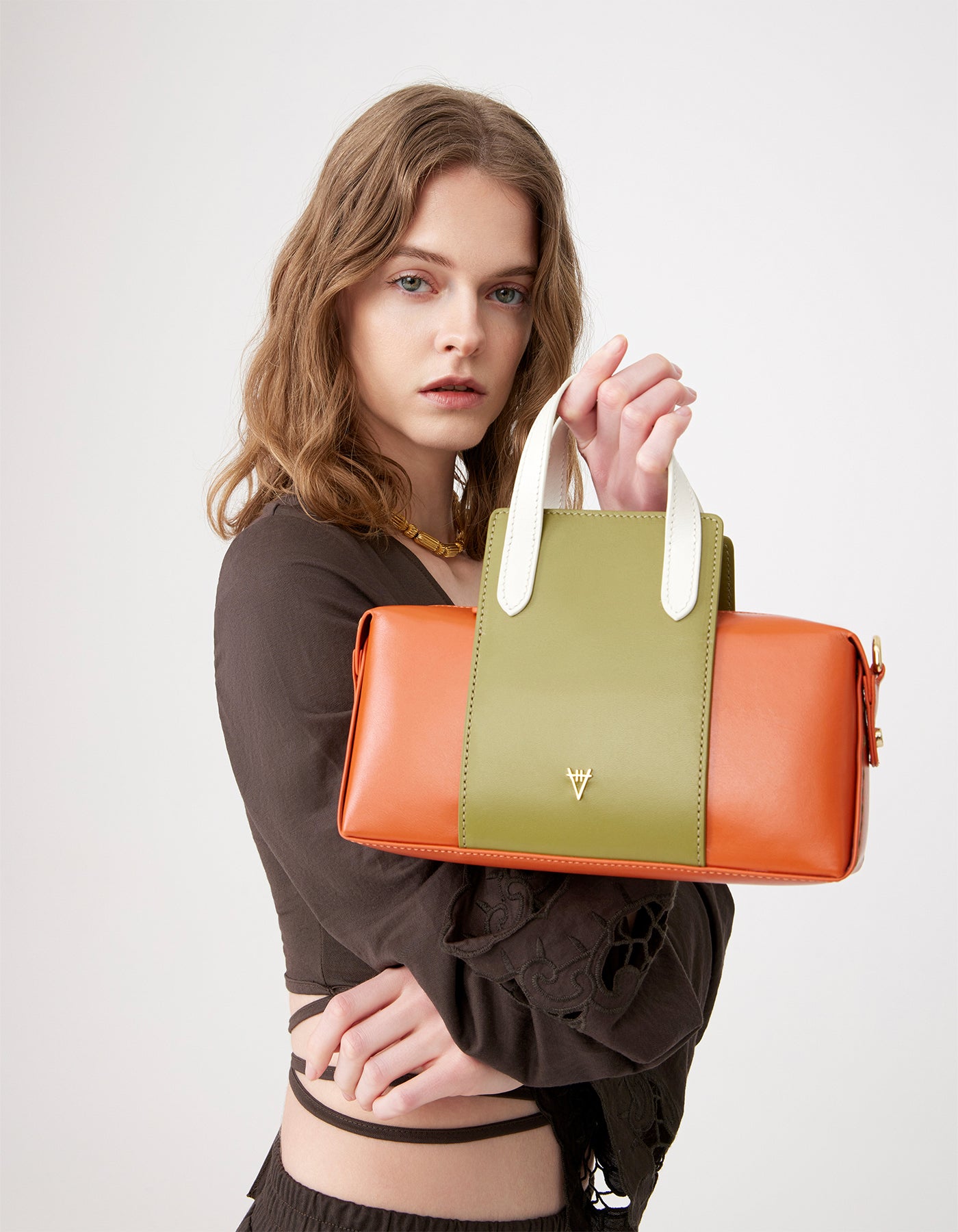 Onsra Cylinder Crossbody Bag