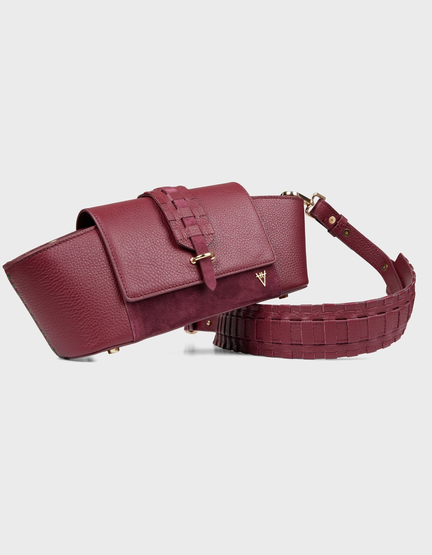 HiVa Atelier | Navis Shoulder Bag BURGUNDY | Beautiful and Versatile Leather Accessories