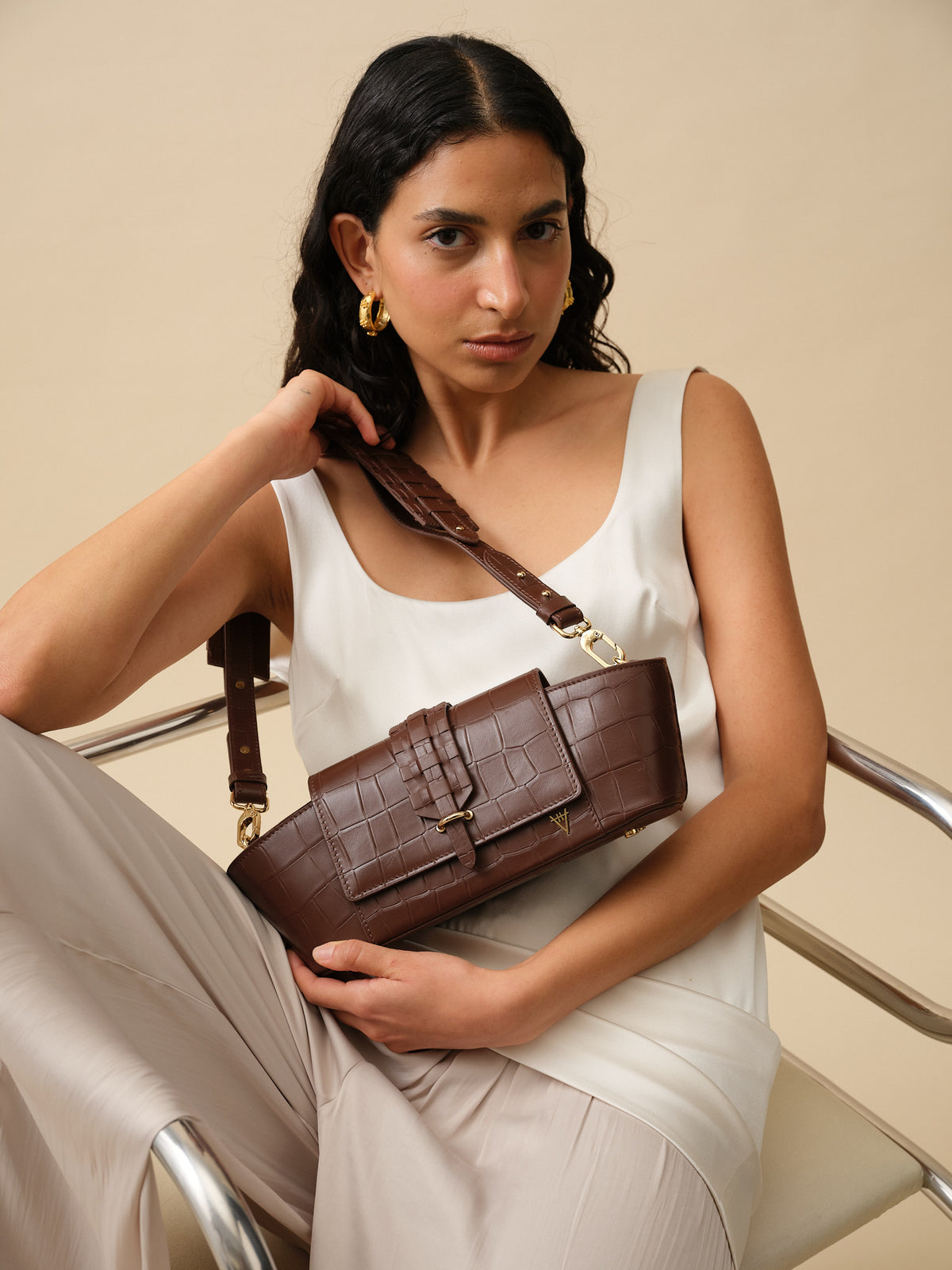 HiVa Atelier | Navis Shoulder Bag | Beautiful and Versatile Leather Accessories