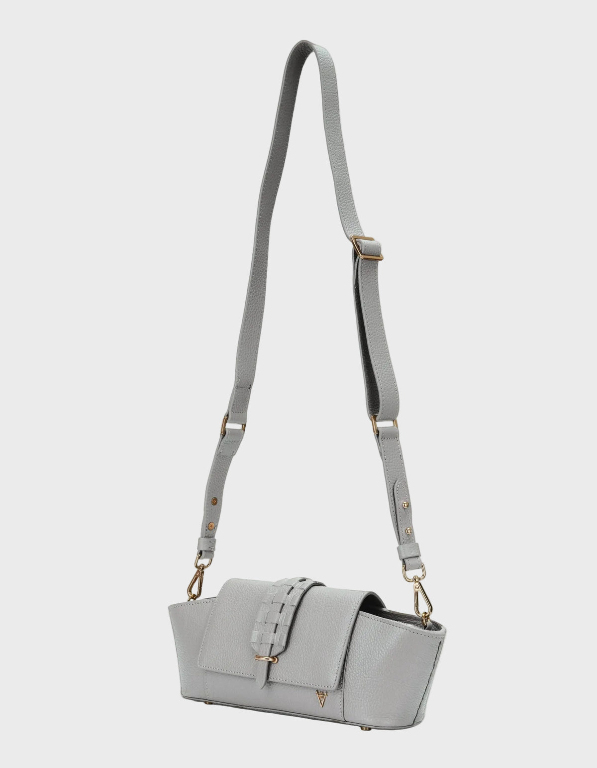 HiVa Atelier | Navis Shoulder Bag | Beautiful and Versatile Leather Accessories