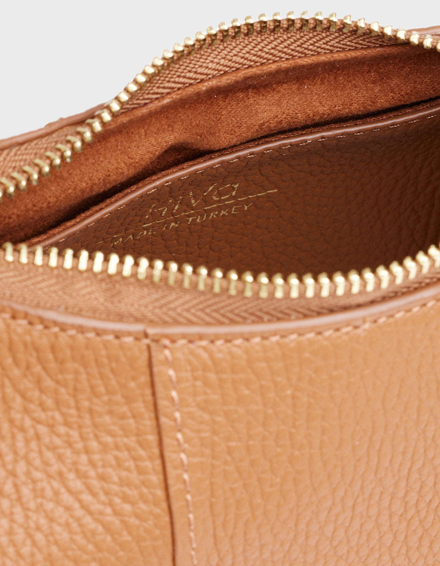 Hiva Atelier | Mini Croissant WOOD | Beautiful and Versatile Leather Accessories