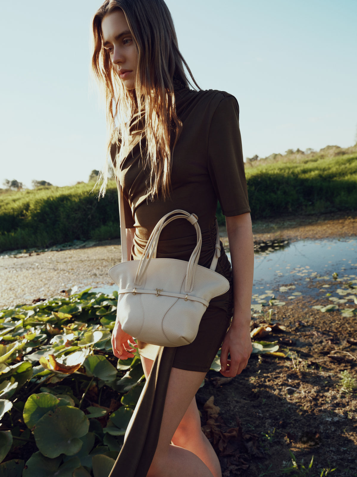 HiVa Atelier | Vela Mini Soft Wing Shoulder Bag | Beautiful and Versatile Leather Accessories