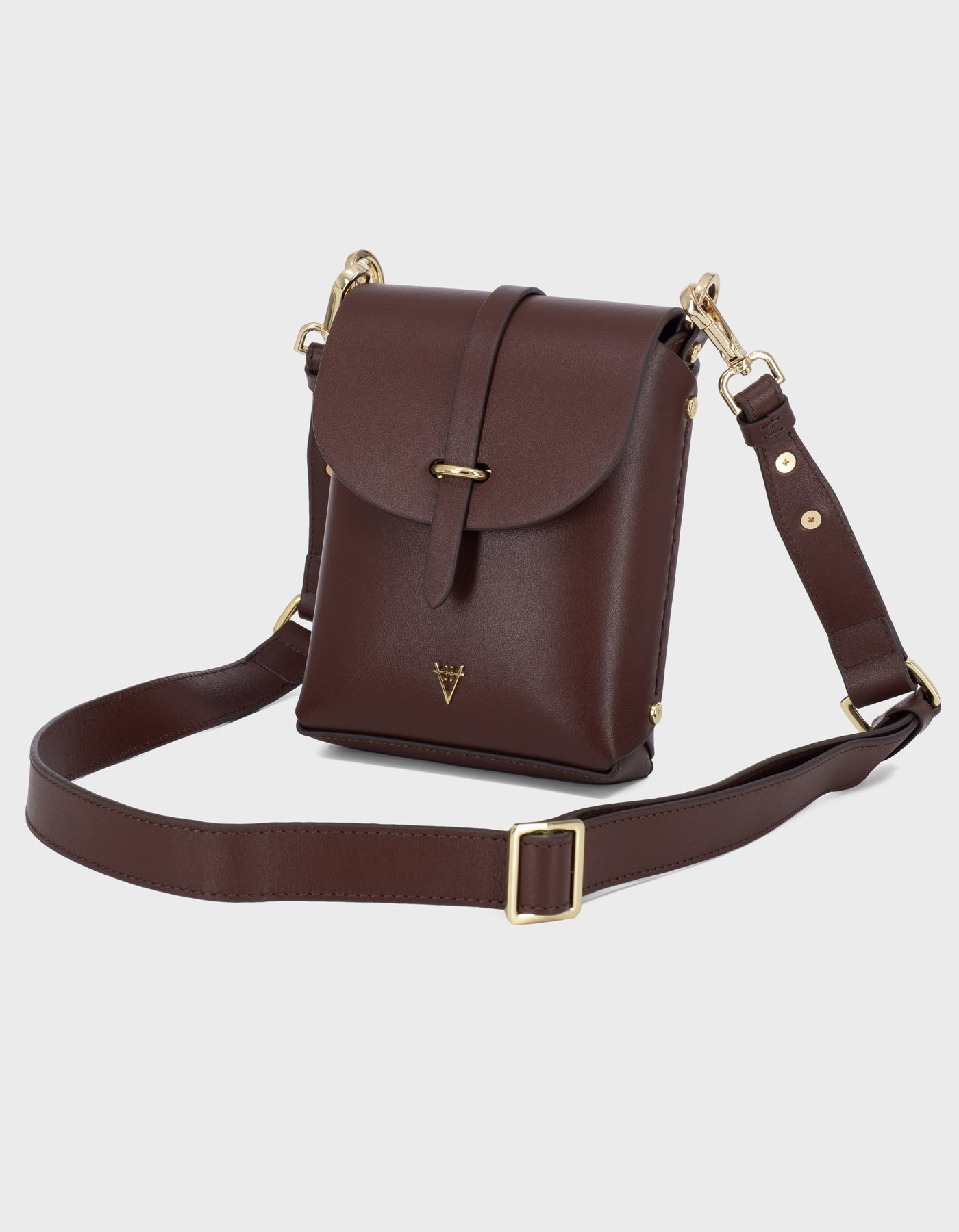 Hiva Atelier | Astrum Shoulder Bag NUTSHELL | Beautiful and Versatile Leather Accessories