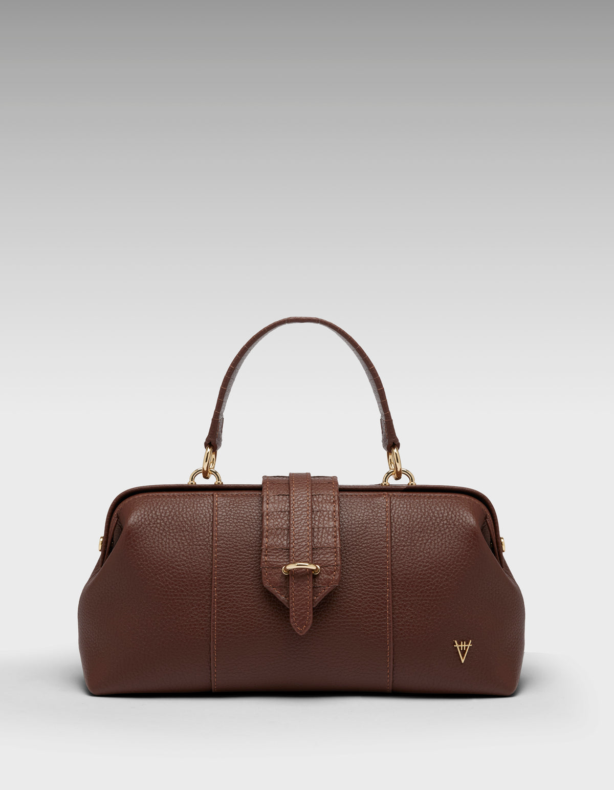 HiVa Atelier | Nubes Doctor Bag Nutshell | Beautiful and Versatile Leather Accessories