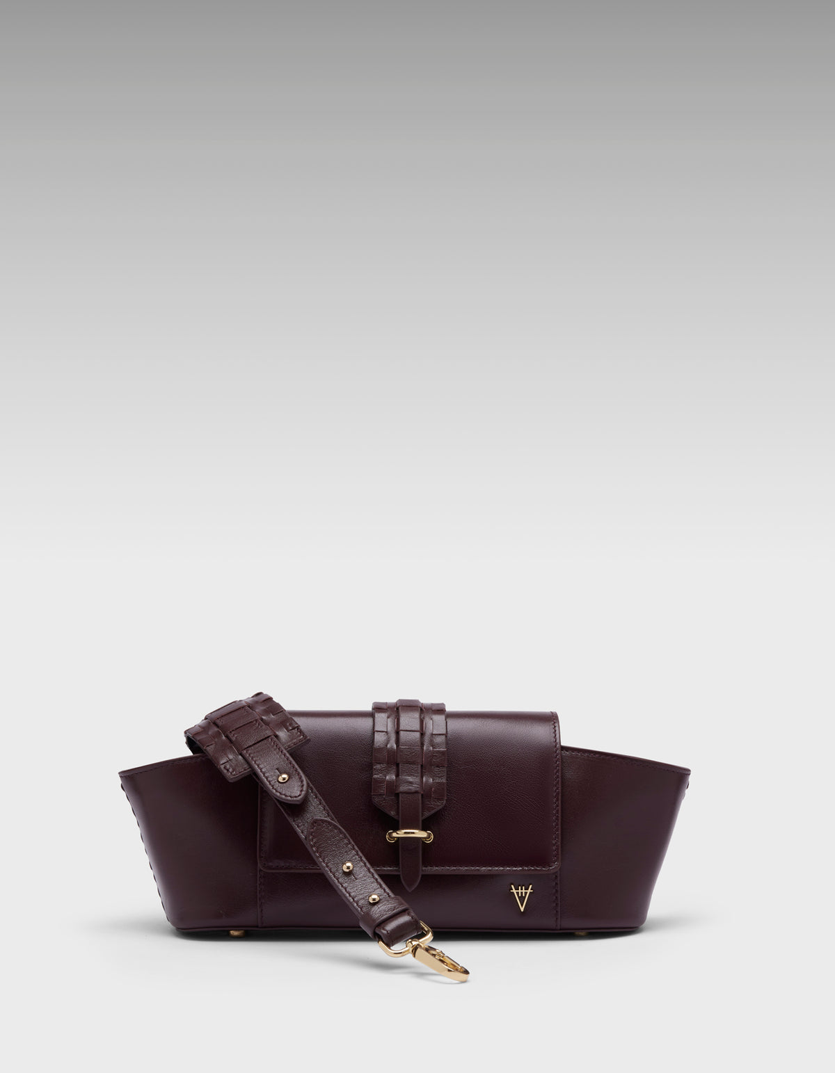 HiVa Atelier | Navis Shoulder Bag Burgundy CR | Beautiful and Versatile Leather Accessories