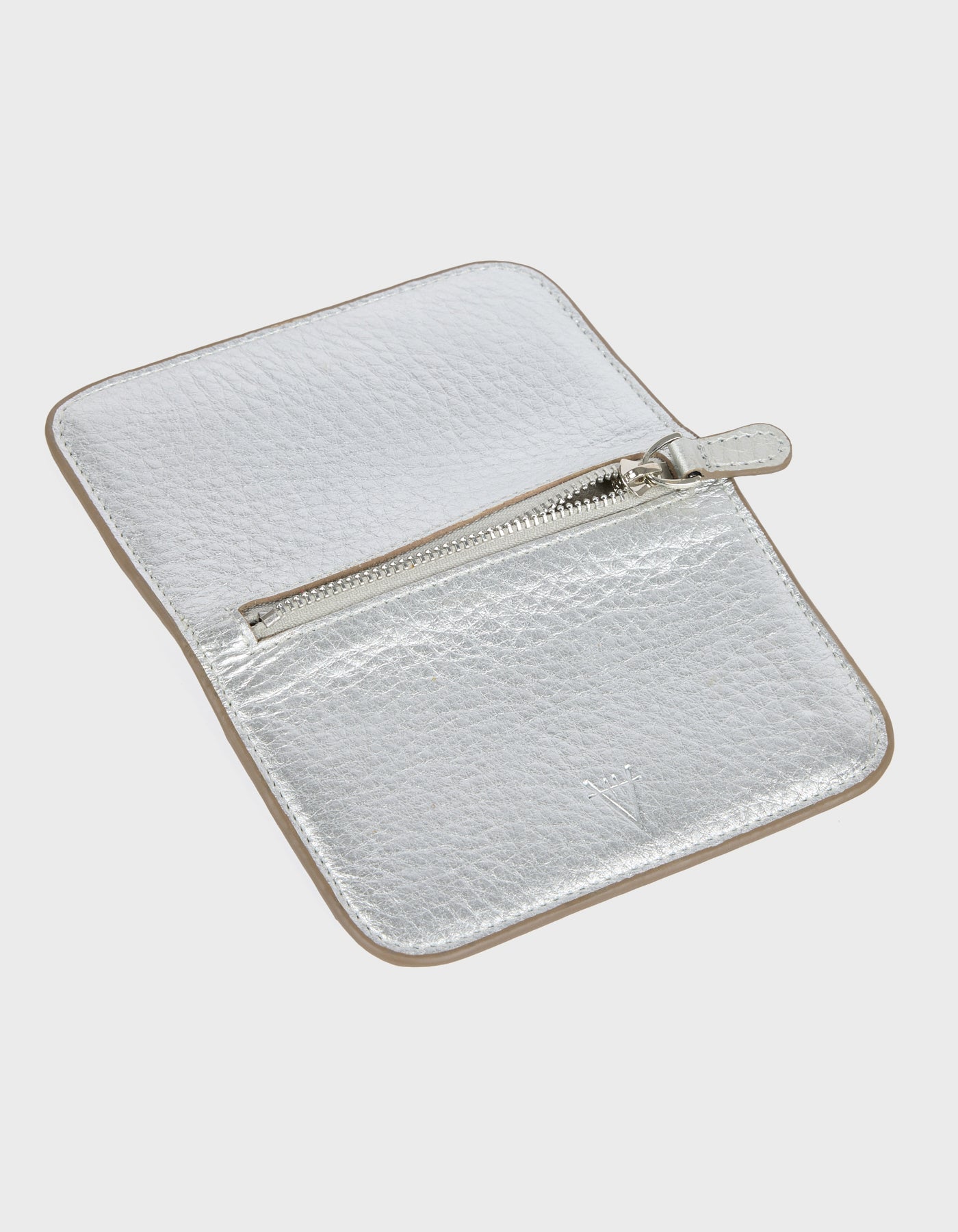 Hiva Atelier | Alae Coin Purse & Card Holder Silver | Beautiful and Versatile Leather Accessories