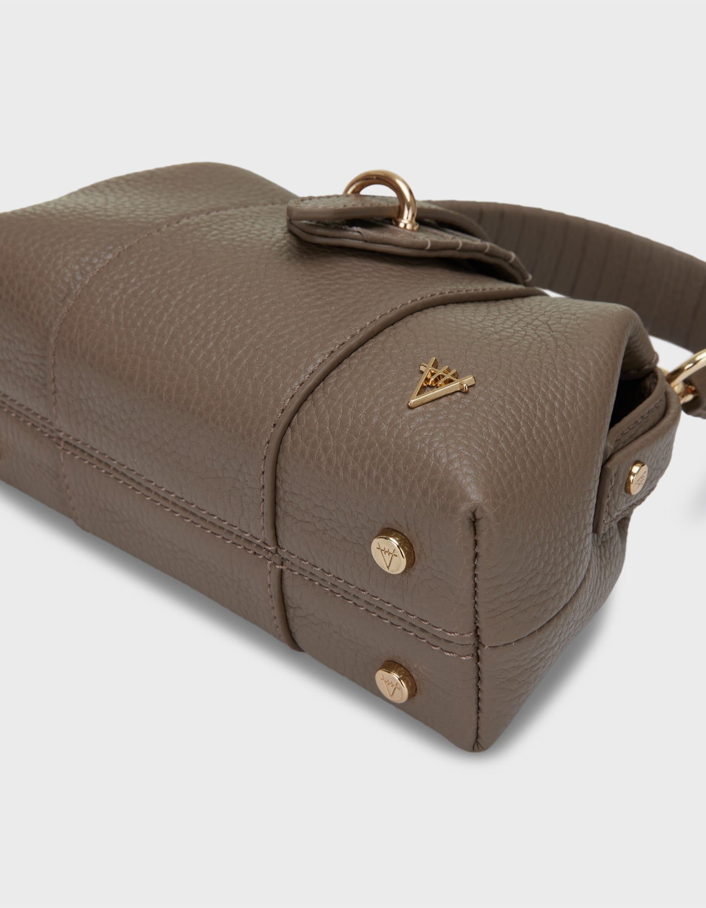 HiVa Atelier | Mini Nubes Doctor Bag MINK | Beautiful and Versatile Leather Accessories