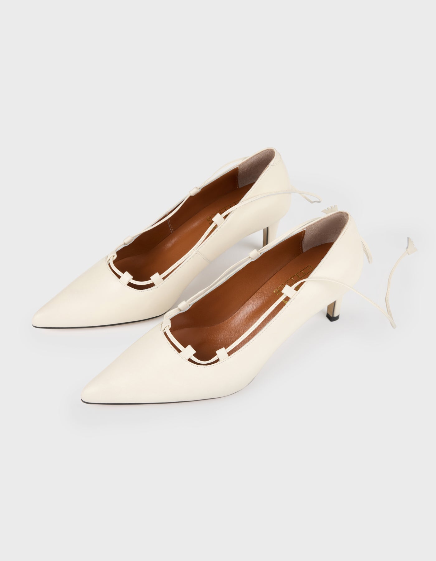 Hiva Atelier | Lace Up Pointed Toe Heels Bone | Beautiful and Versatile Leather Accessories