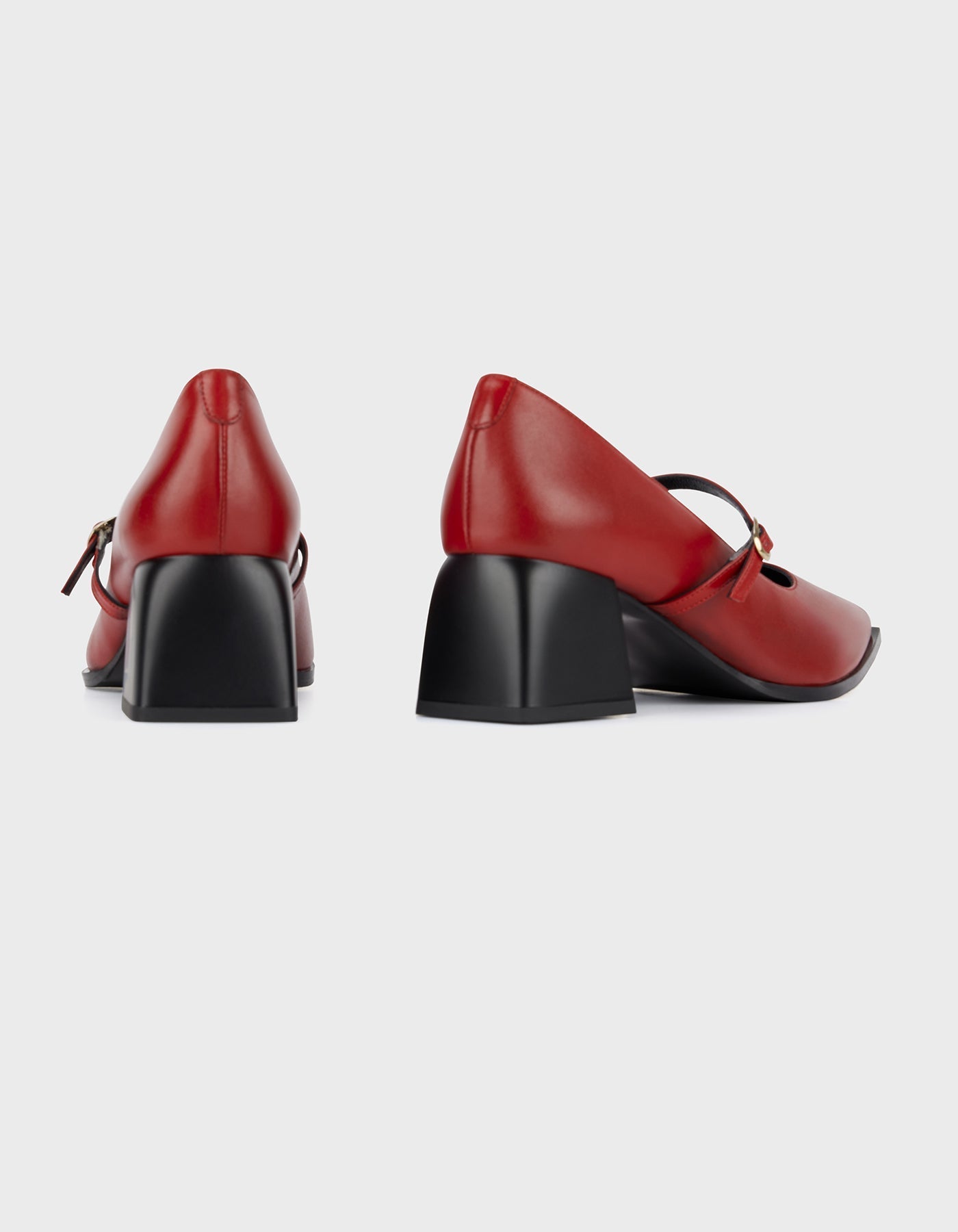 Hiva Atelier | Mary Jane Pumps Red | Beautiful and Versatile Leather Accessories