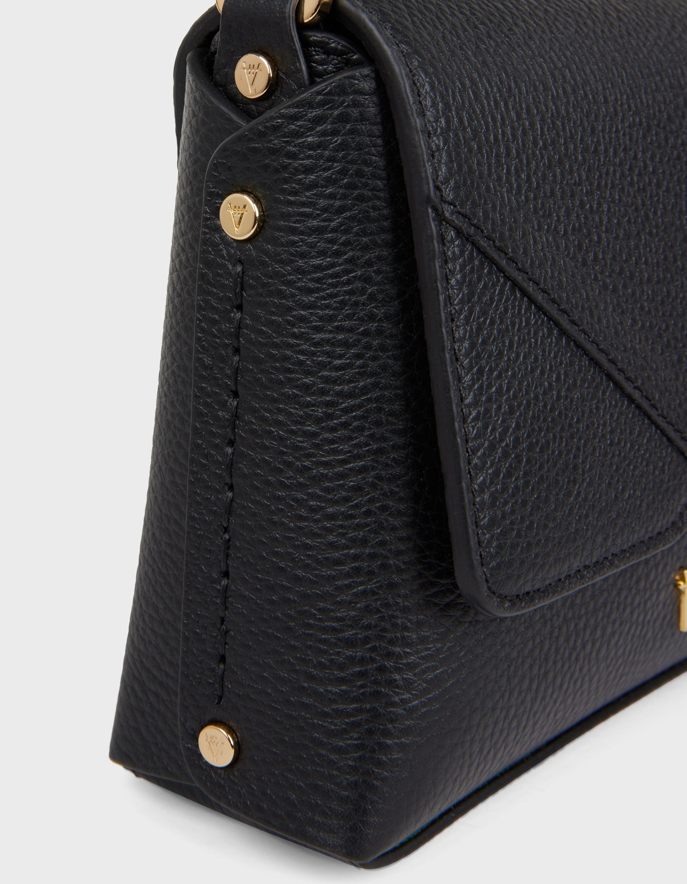 HiVa Atelier | Mare Mini Shoulder Bag Black | Beautiful and Versatile Leather Accessories