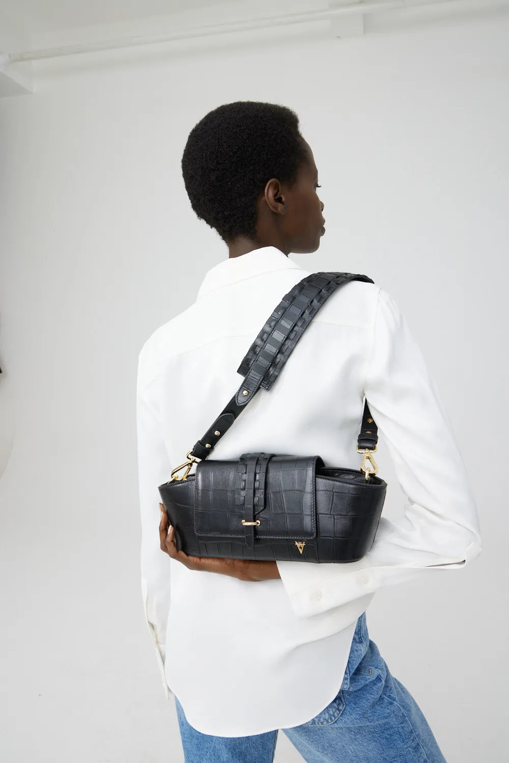 Navis Shoulder Bag