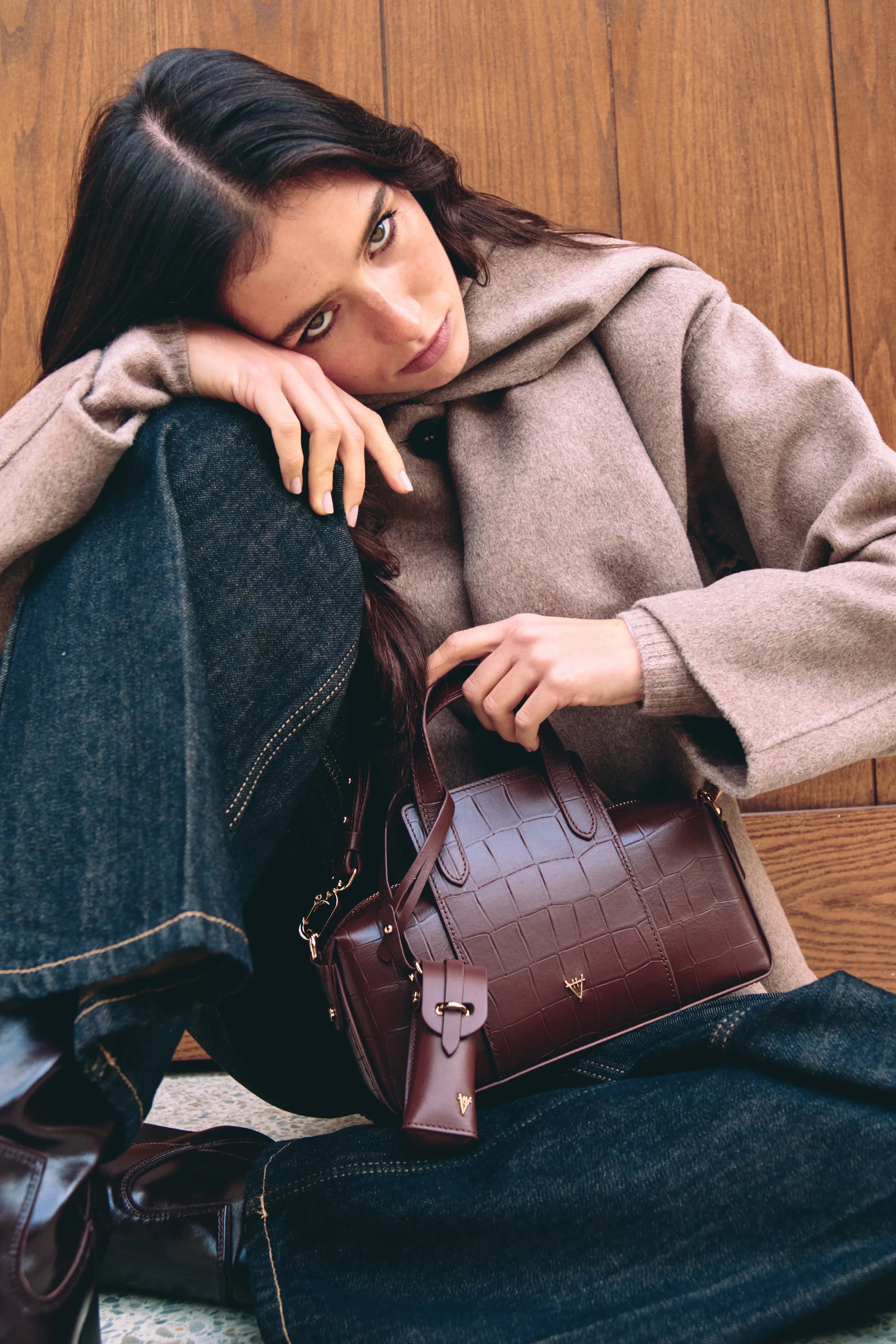 Onsra Cylinder Crossbody Bag