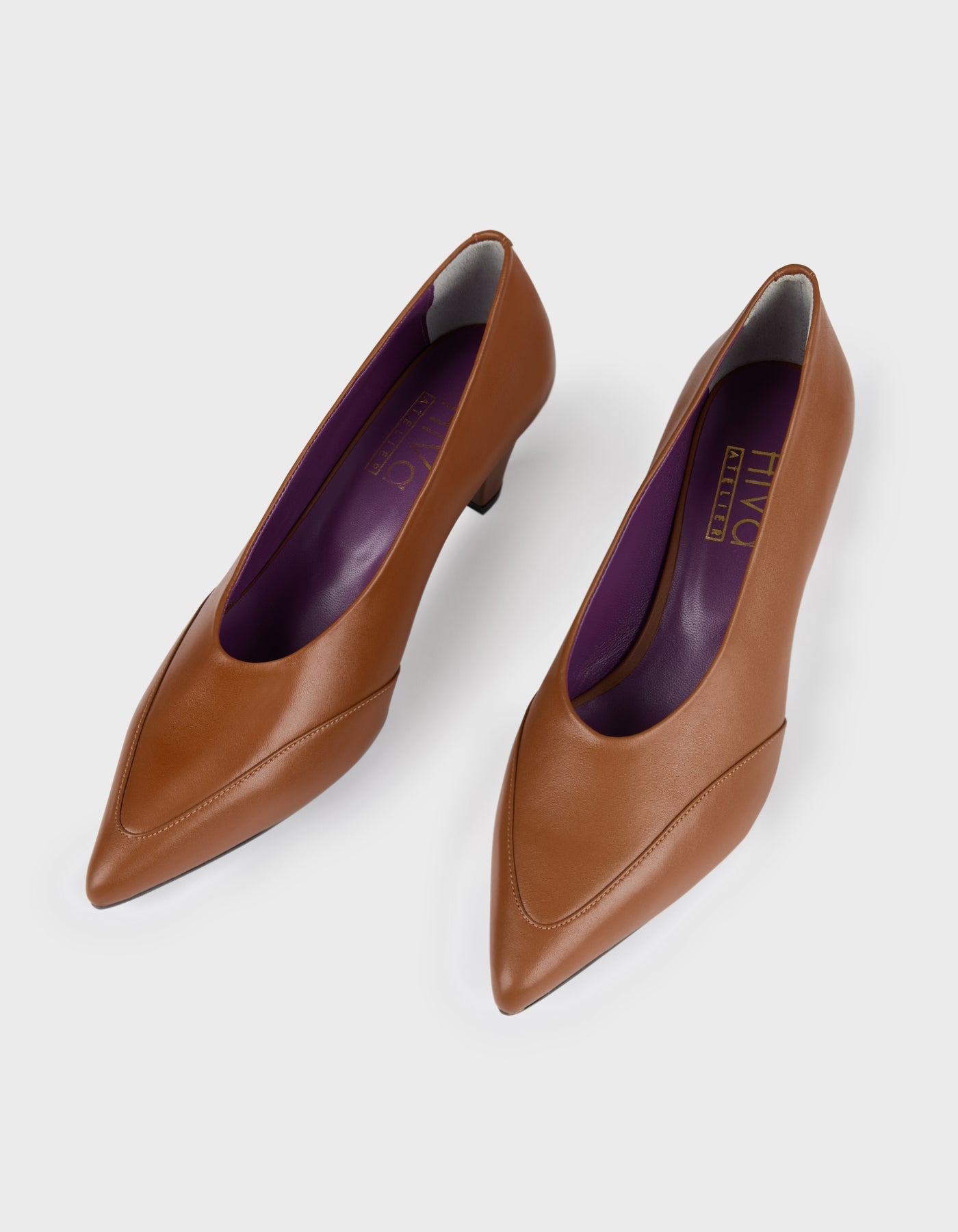 Hiva Atelier | Leather Pointed Toe Heels Wood | Beautiful and Versatile Leather Accessories