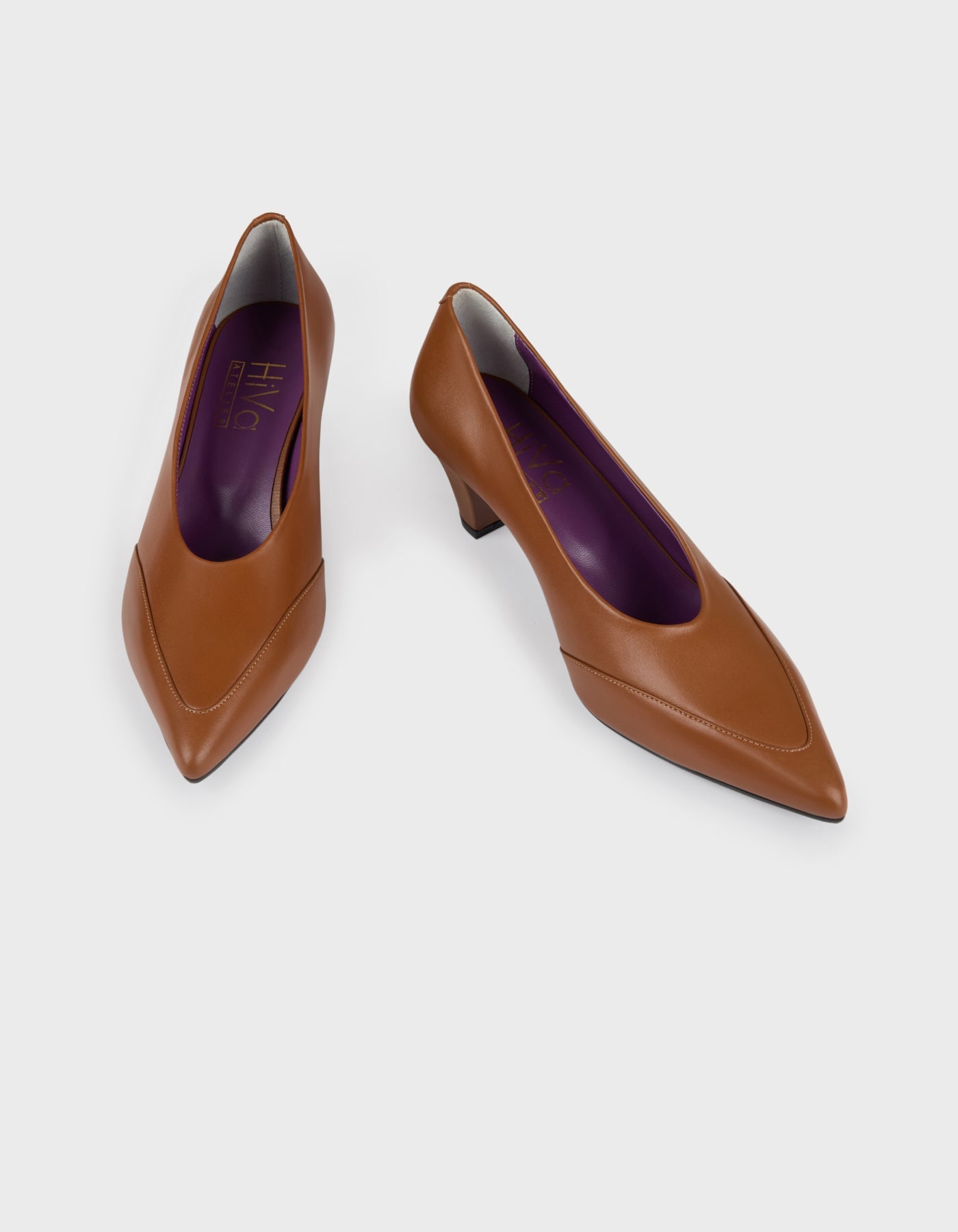 Hiva Atelier | Leather Pointed Toe Heels Wood | Beautiful and Versatile Leather Accessories