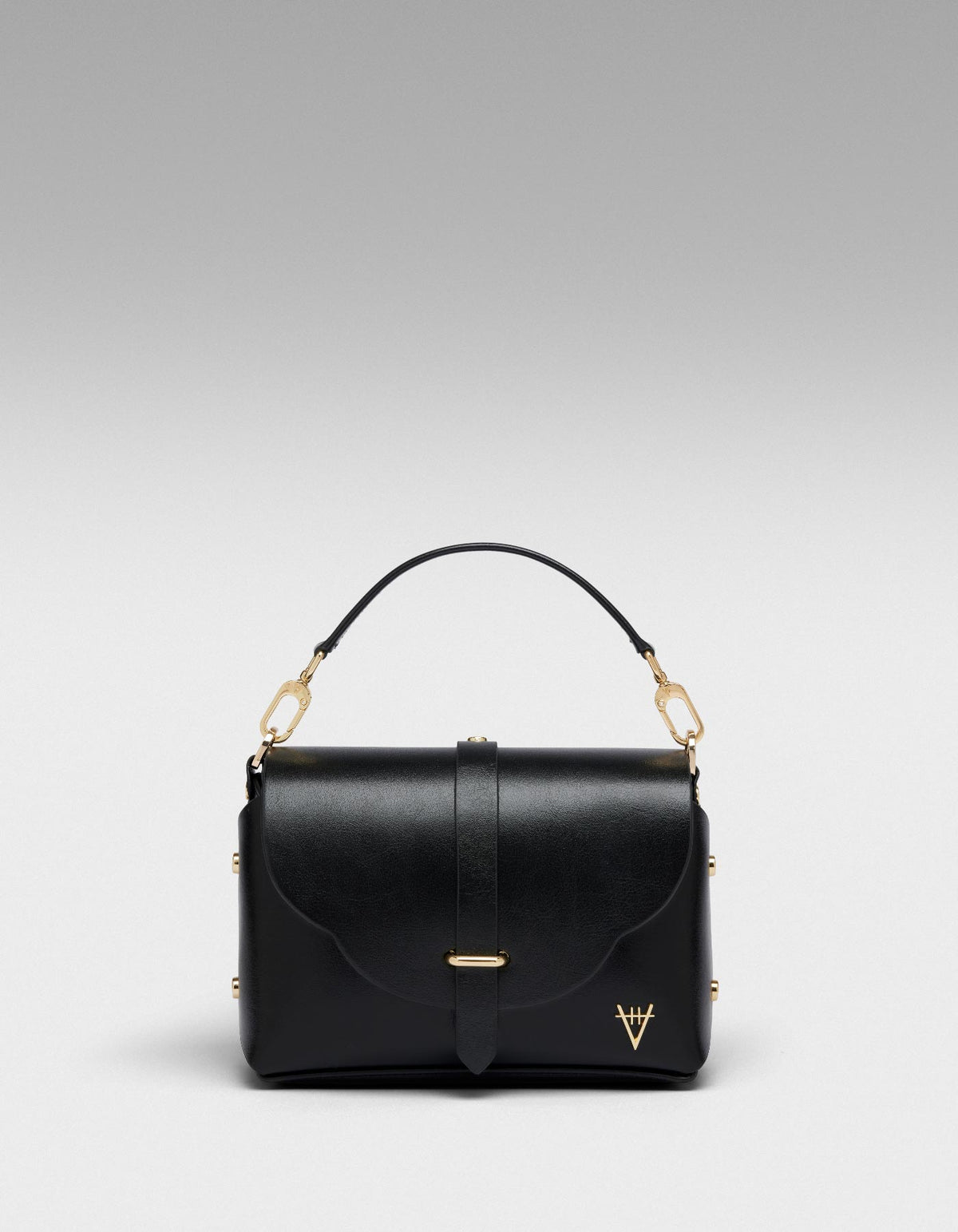 HiVa Atelier | Harmonia Shoulder Bag Smooth Black | Beautiful and Versatile Leather Accessories