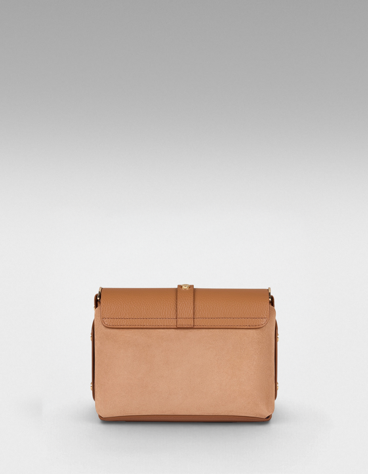 HiVa Atelier | Harmonia Shoulder Bag | Beautiful and Versatile Leather Accessories