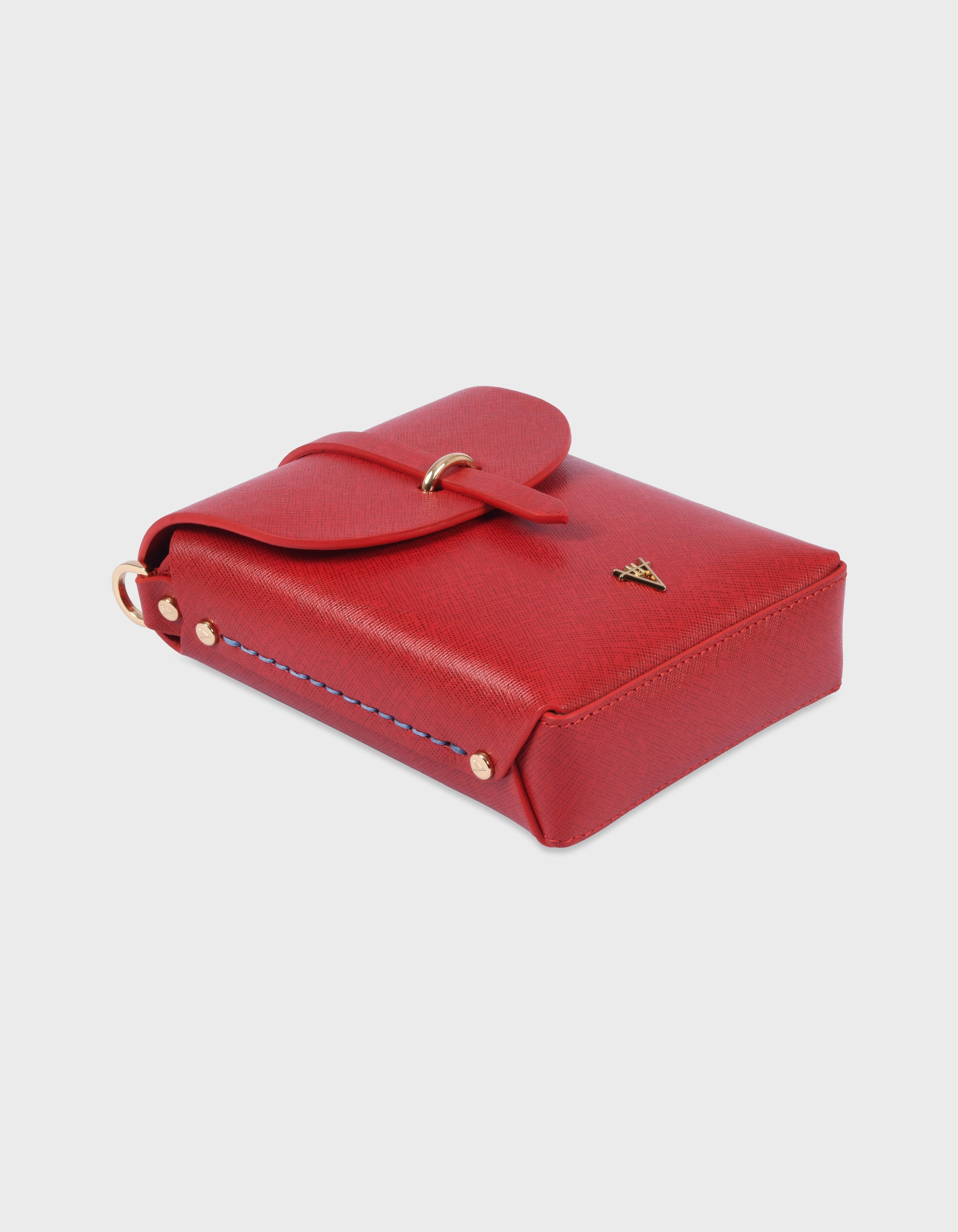 Hiva Atelier | Astrum Shoulder Bag RED | Beautiful and Versatile Leather Accessories