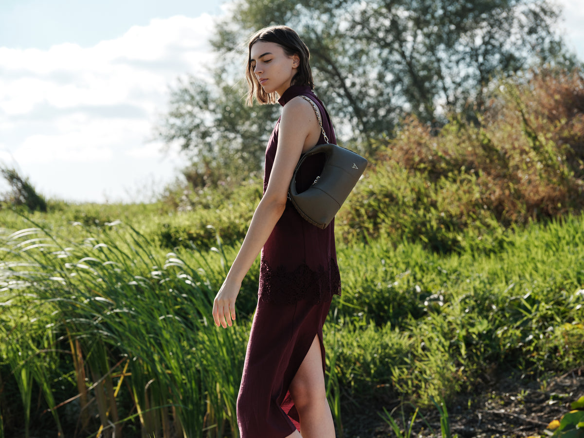HiVa Atelier | Midi Croissant Bag | Beautiful and Versatile Leather Accessories
