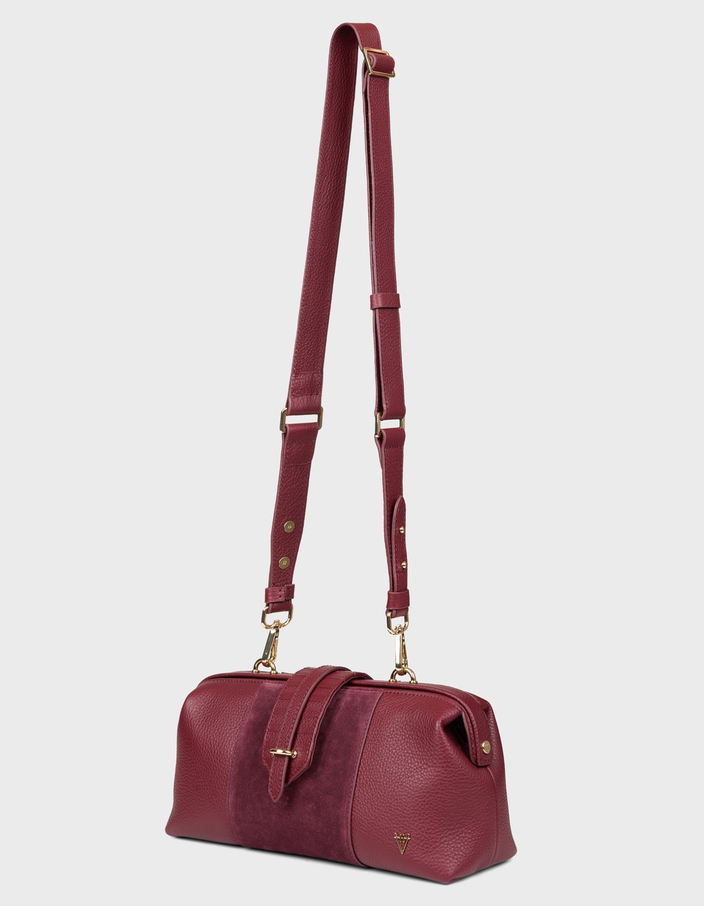 Hiva Atelier | Nubes Doctor Bag BURGUNDY | Beautiful and Versatile Leather Accessories