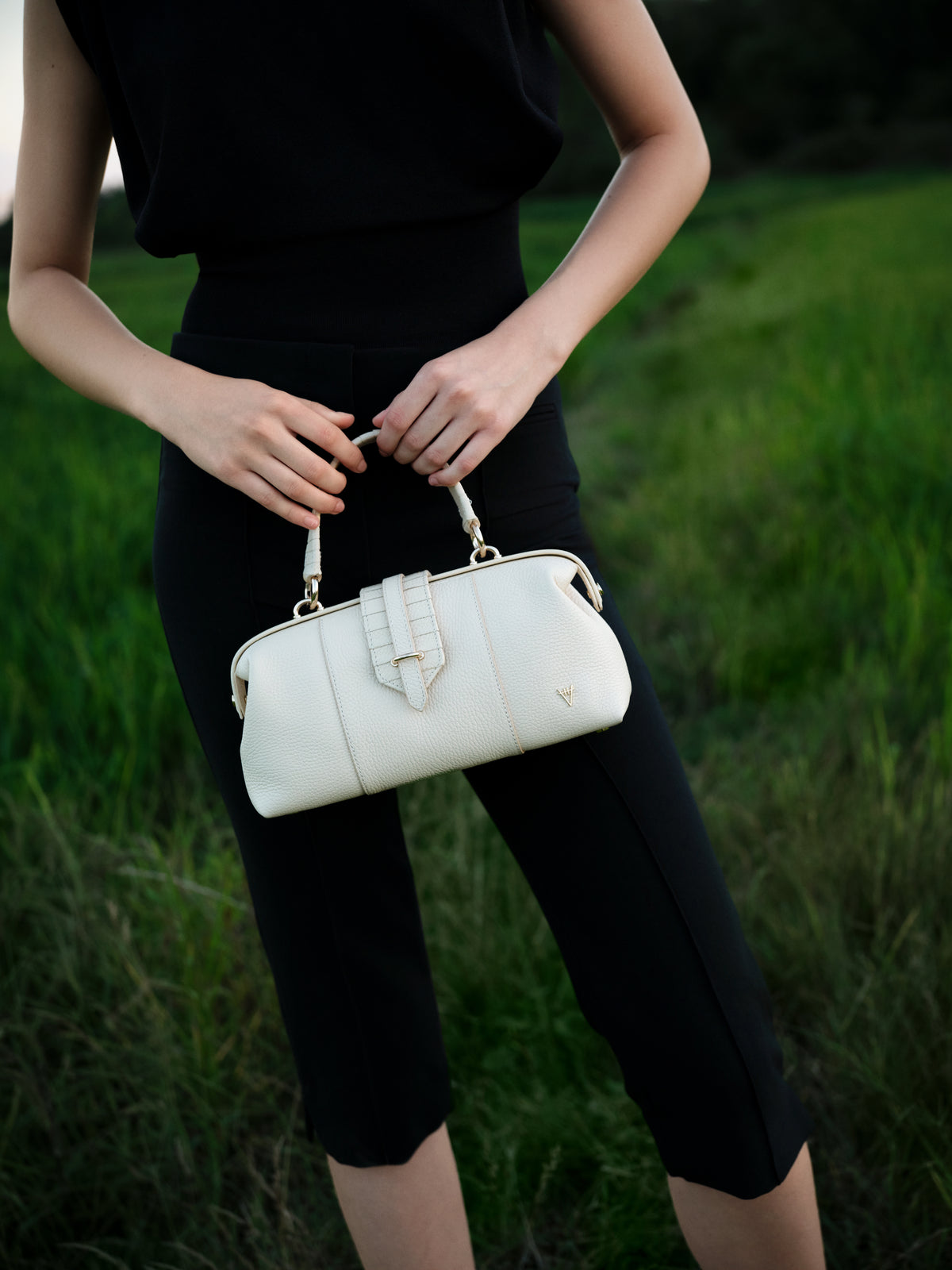 HiVa Atelier | Nubes Doctor Bag | Beautiful and Versatile Leather Accessories