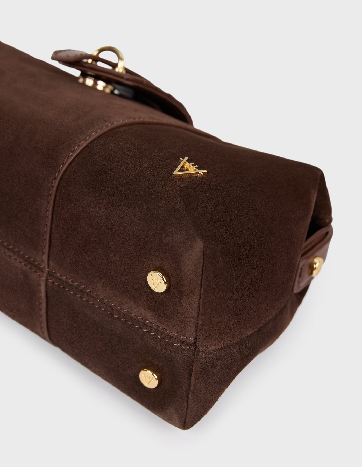 Hiva Atelier | Nubes Doctor Bag NUTSHELL SUEDE | Beautiful and Versatile Leather Accessories