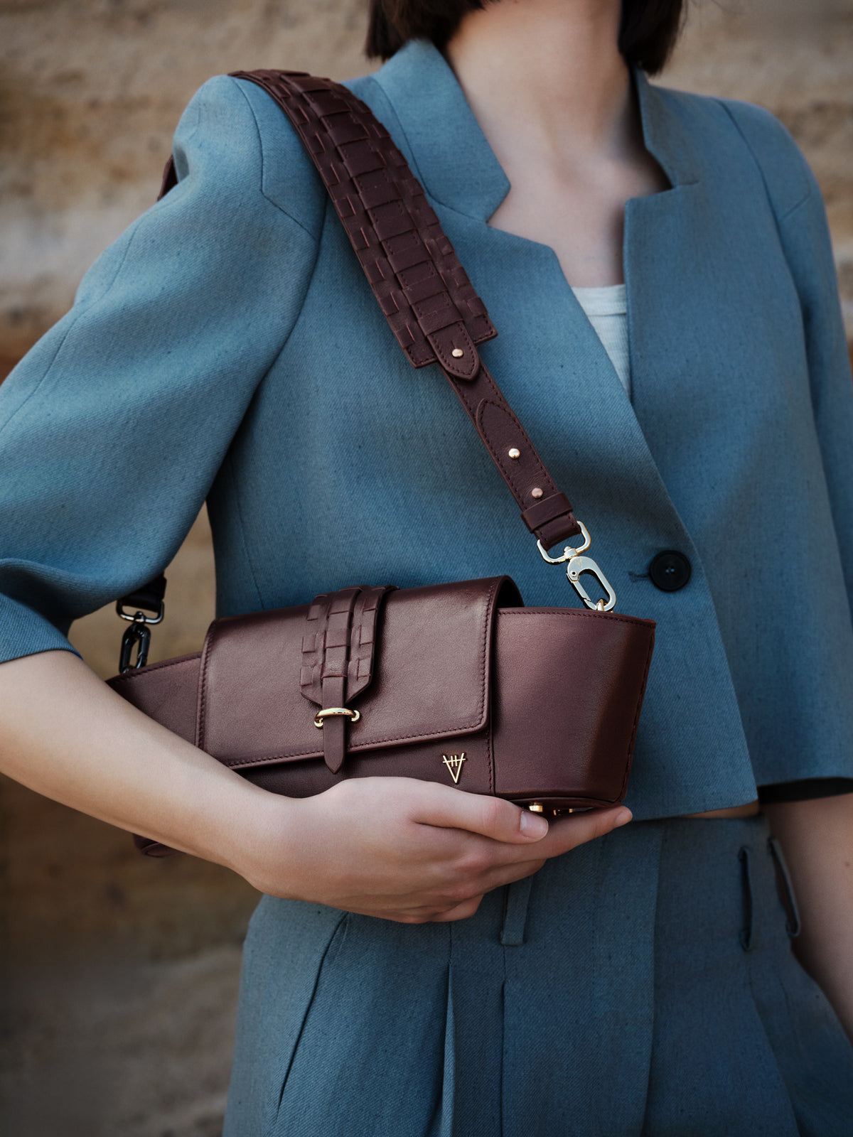 HiVa Atelier | Navis Shoulder Bag | Beautiful and Versatile Leather Accessories