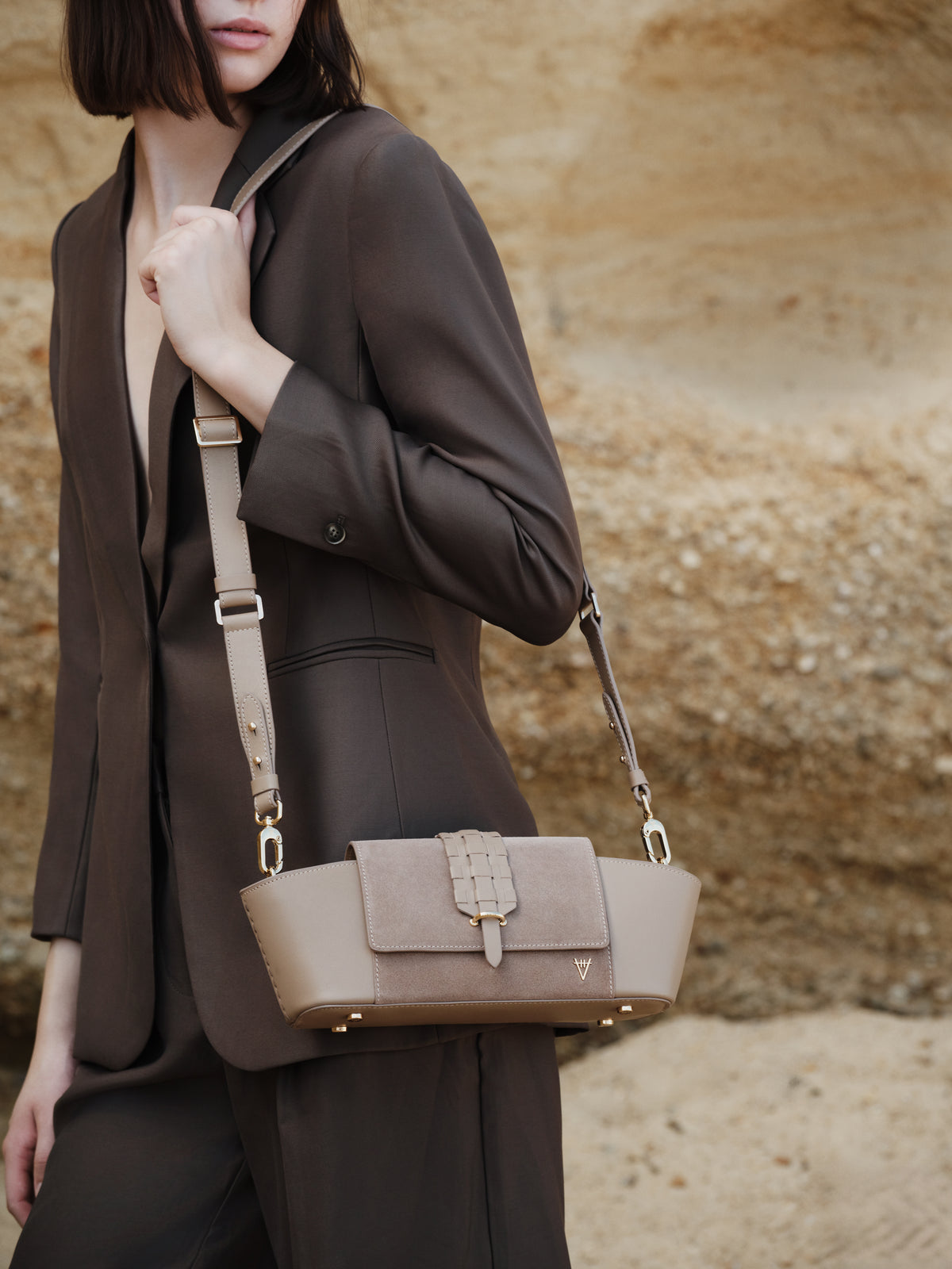 HiVa Atelier | Navis Shoulder Bag | Beautiful and Versatile Leather Accessories