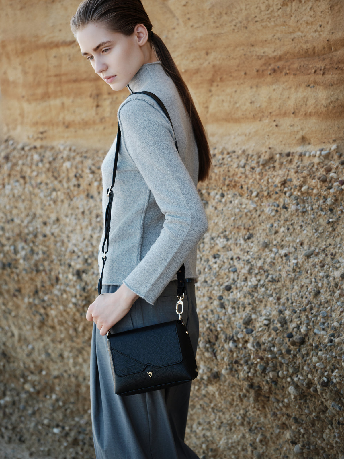 HiVa Atelier | Mare Mini Shoulder Bag | Beautiful and Versatile Leather Accessories