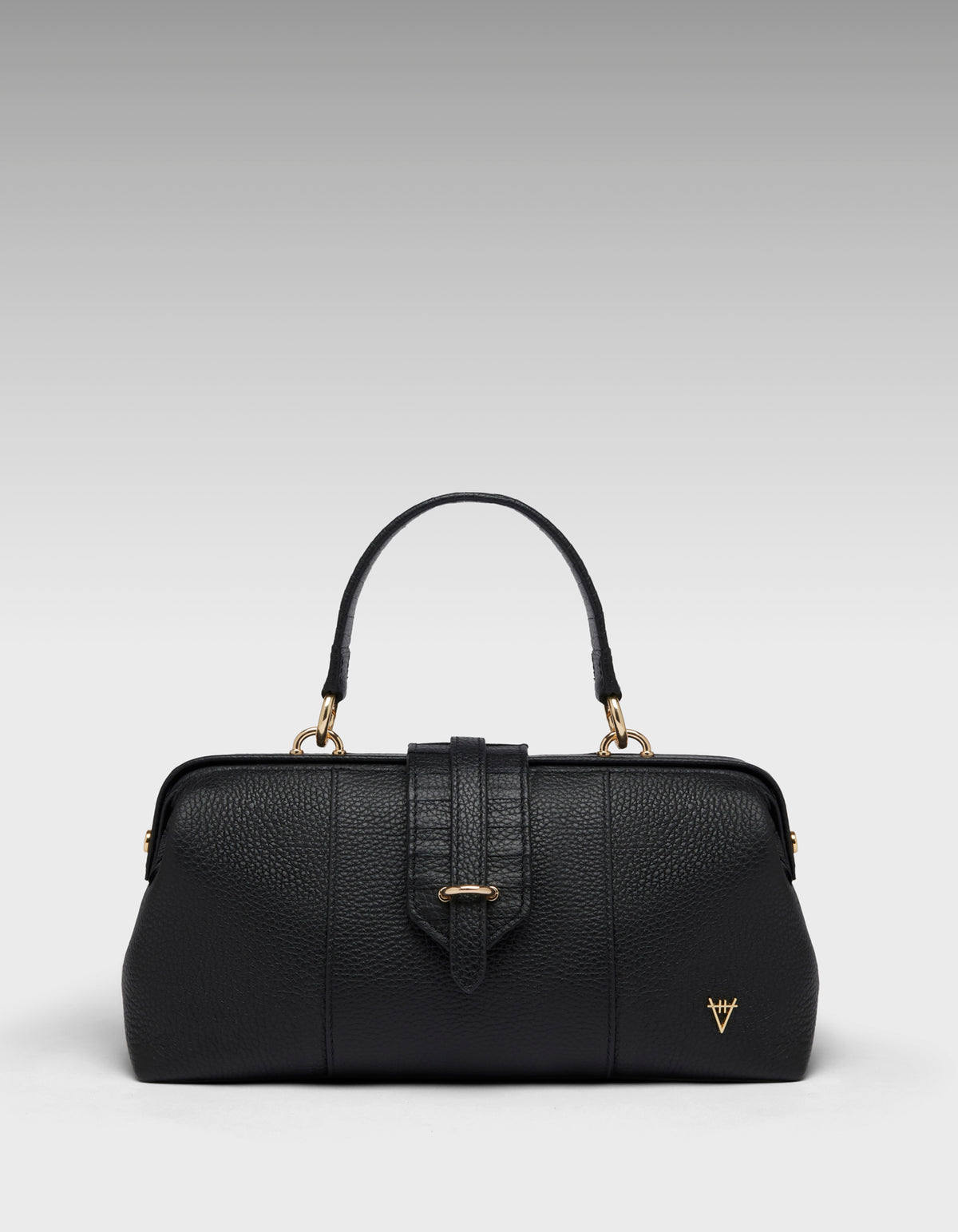 HiVa Atelier | Nubes Doctor Bag Black | Beautiful and Versatile Leather Accessories