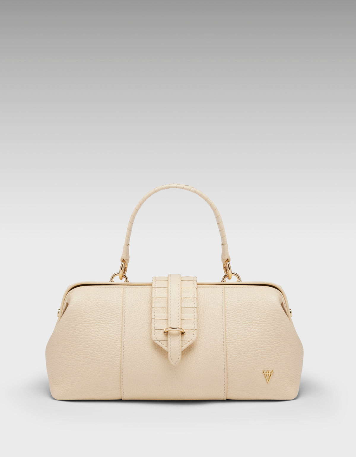 HiVa Atelier | Nubes Doctor Bag Bone | Beautiful and Versatile Leather Accessories