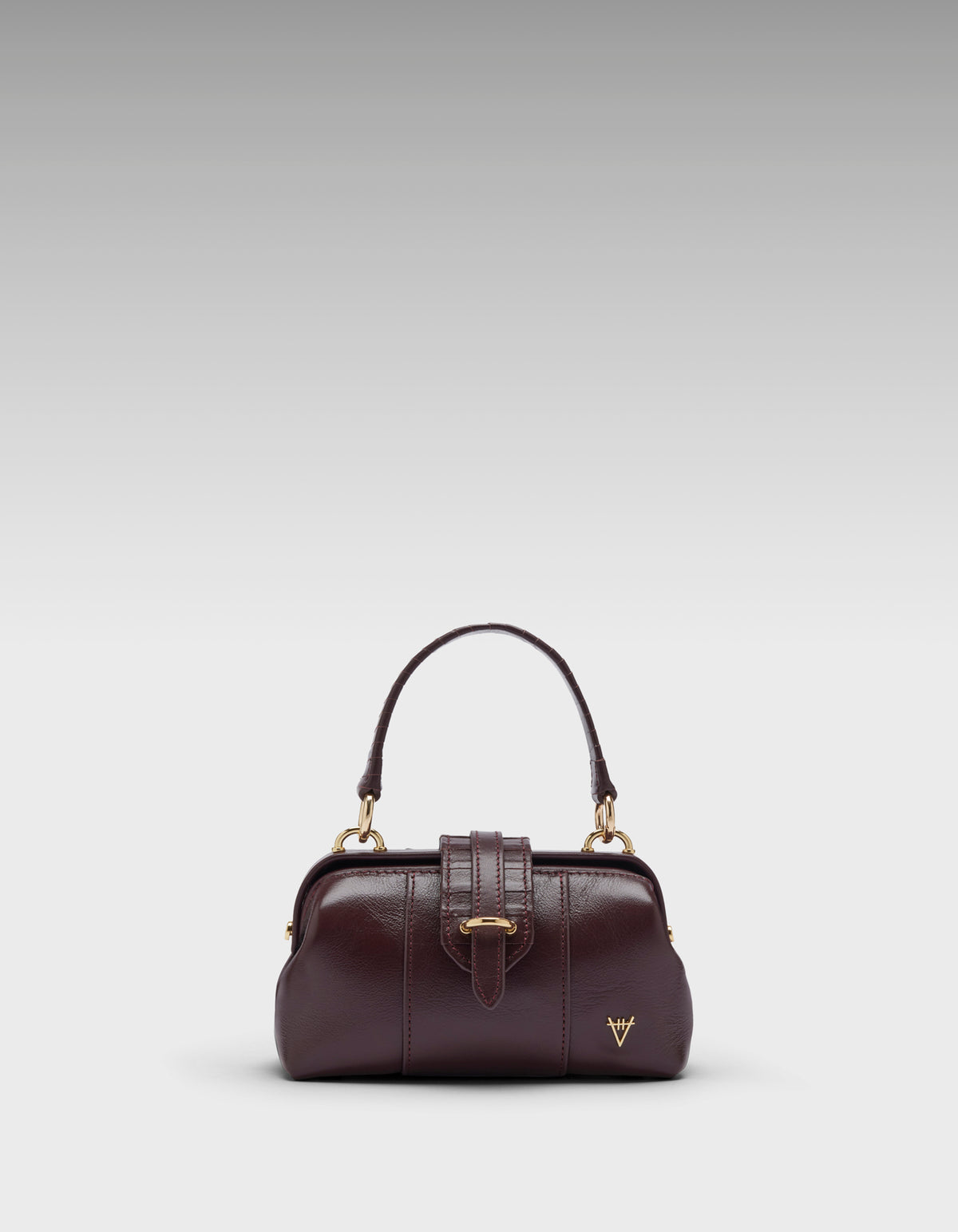 HiVa Atelier | Mini Nubes Doctor Bag Burgundy | Beautiful and Versatile Leather Accessories