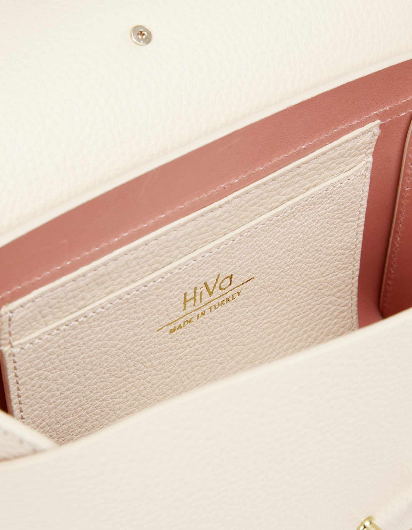 Hiva Atelier | Harmonia Shoulder Bag Bone | Beautiful and Versatile Leather Accessories