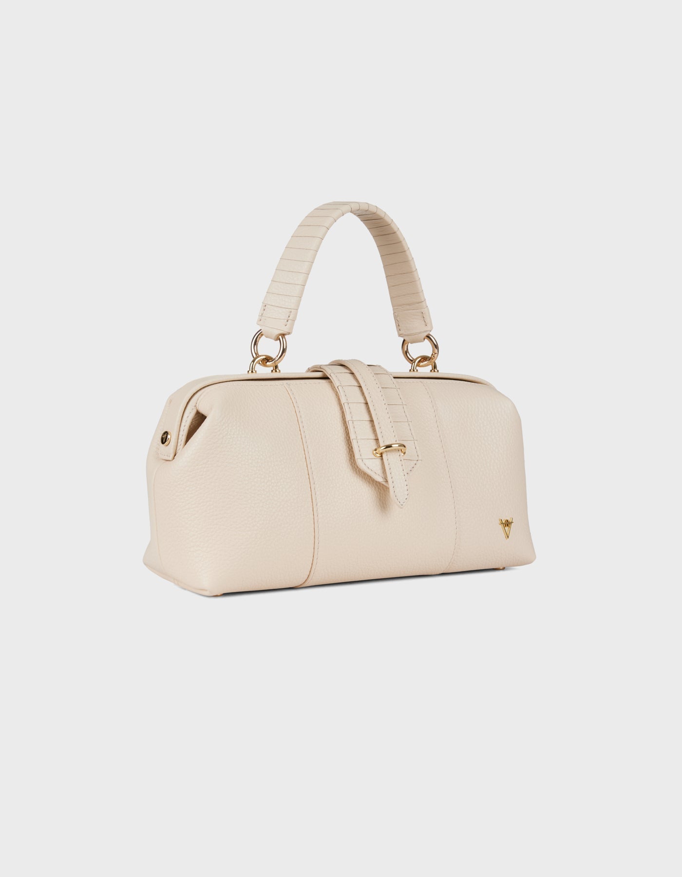 Hiva Atelier | Nubes Doctor Bag Bone | Beautiful and Versatile Leather Accessories