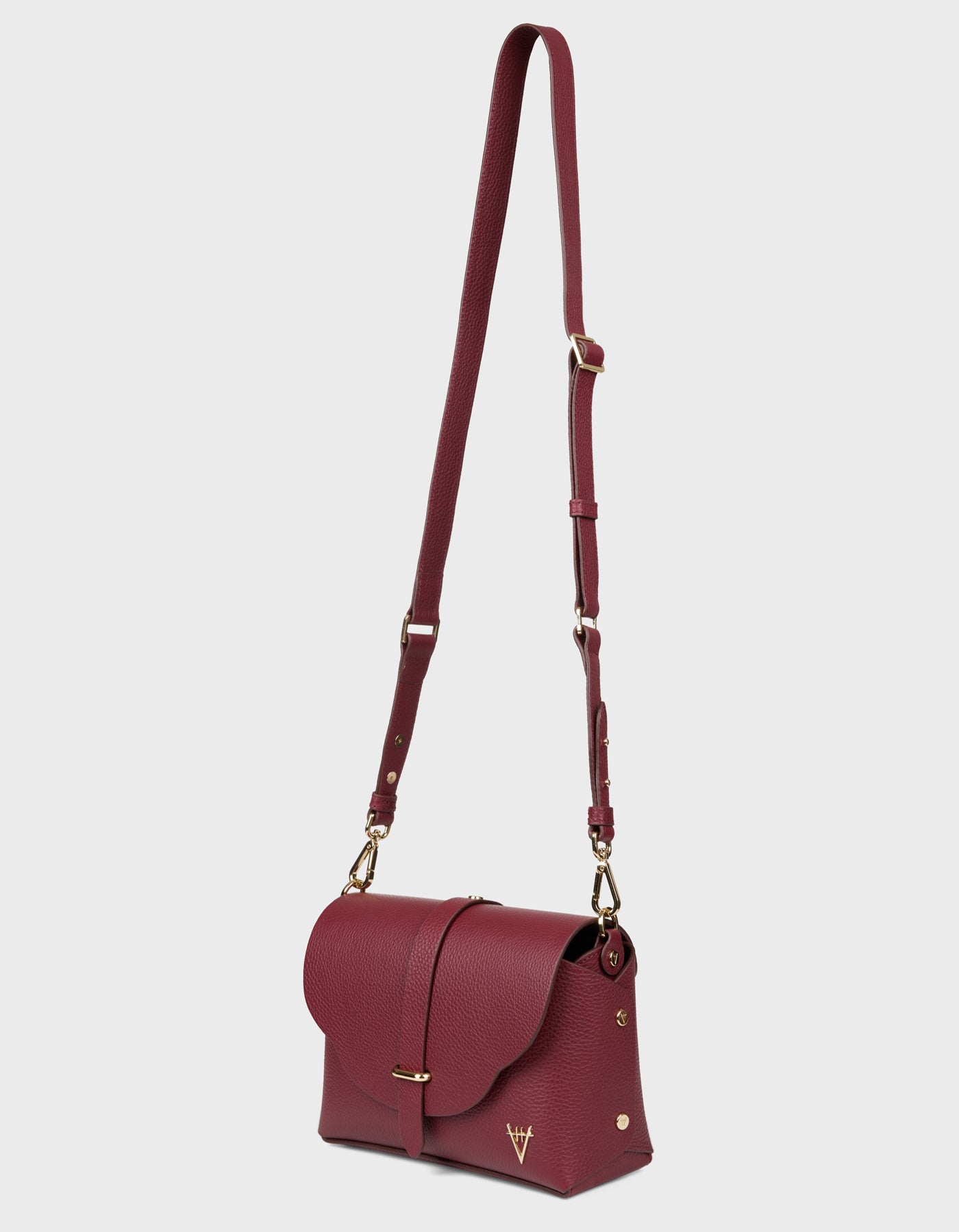 Hiva Atelier | Harmonia Shoulder Bag Burgundy | Beautiful and Versatile Leather Accessories