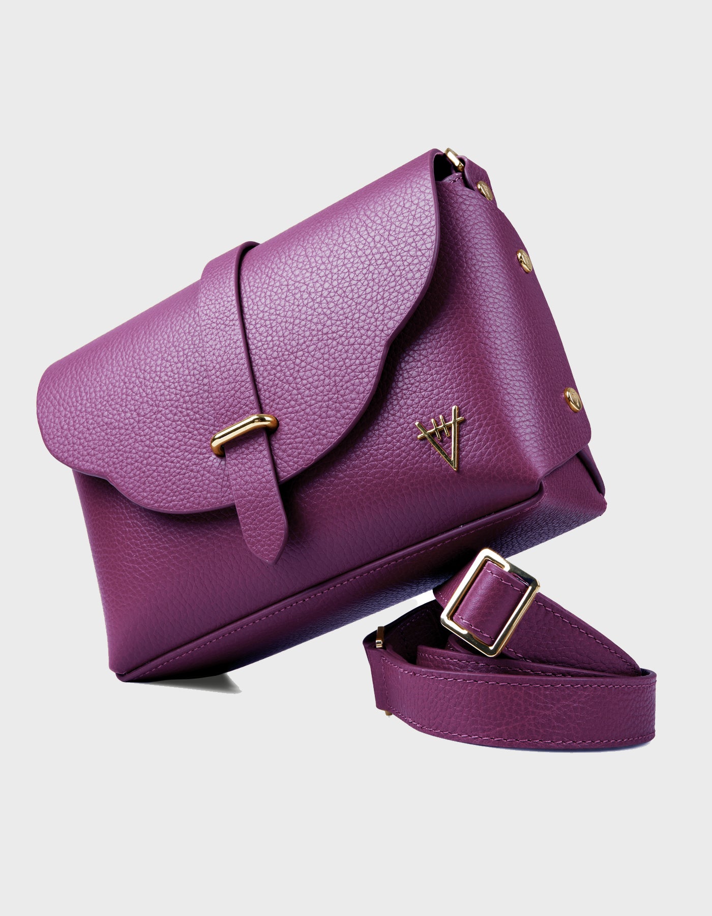 Hiva Atelier | Harmonia Shoulder Bag Midnight Plum | Beautiful and Versatile Leather Accessories