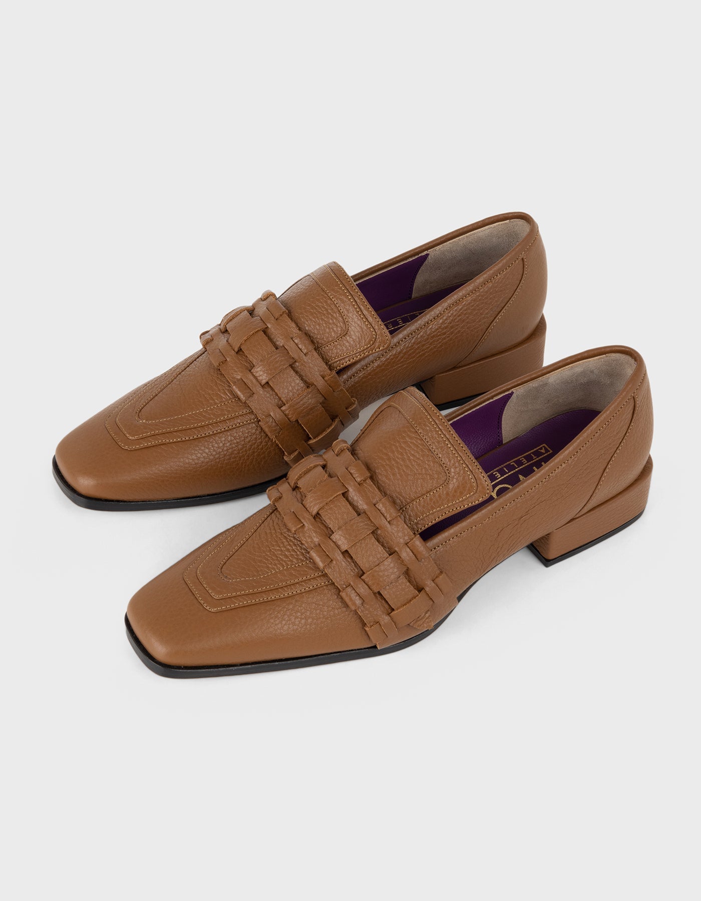 HiVa Atelier | Lora Loafers Wood | Beautiful and Versatile Leather Accessories