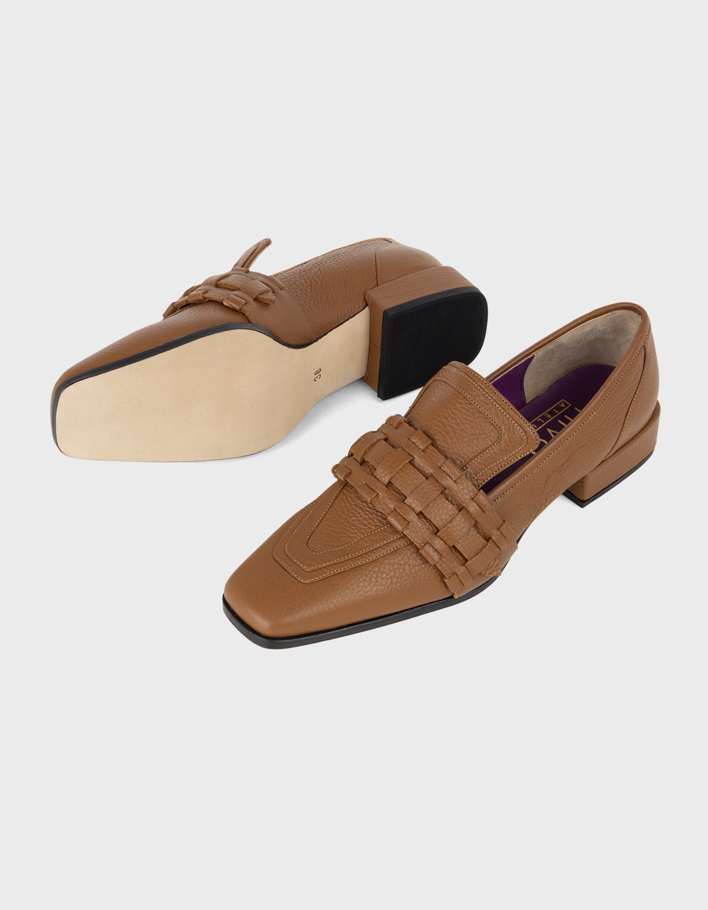 HiVa Atelier | Lora Loafers Wood | Beautiful and Versatile Leather Accessories