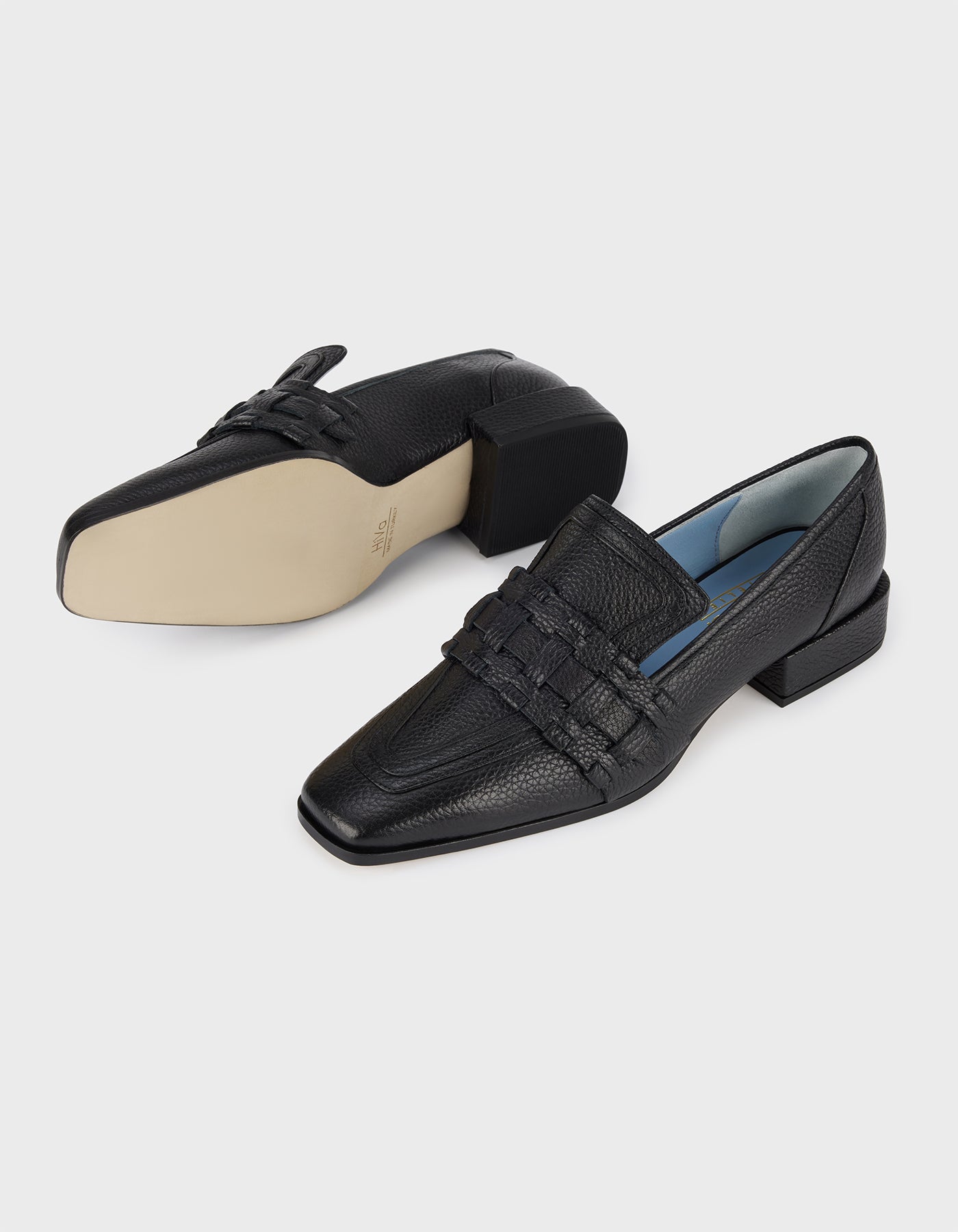 HiVa Atelier | Lora Loafers Black | Beautiful and Versatile Leather Accessories