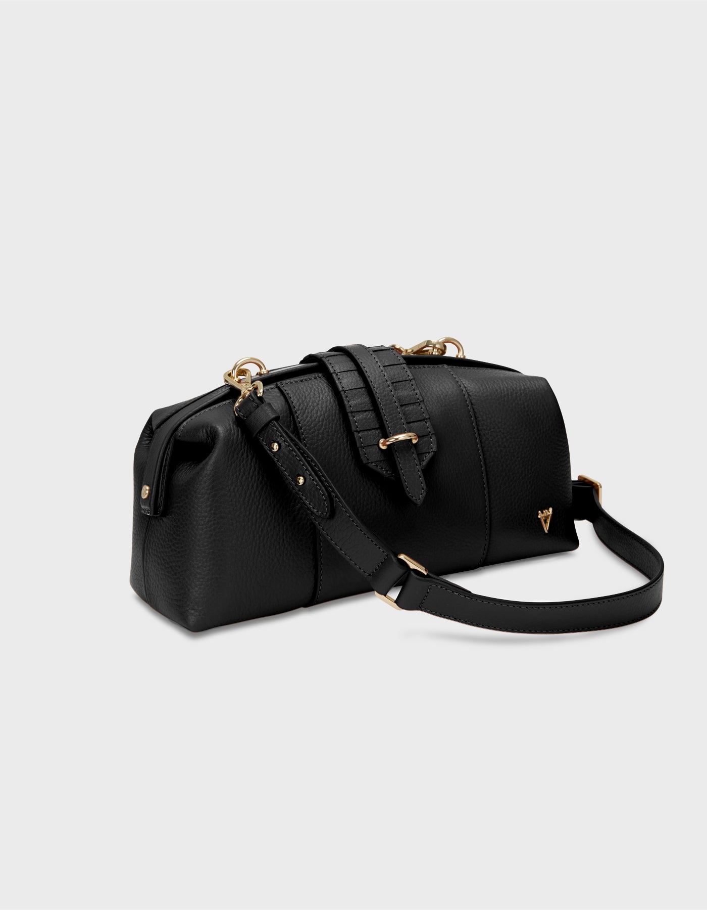 Hiva Atelier | Nubes Doctor Bag Black | Beautiful and Versatile Leather Accessories