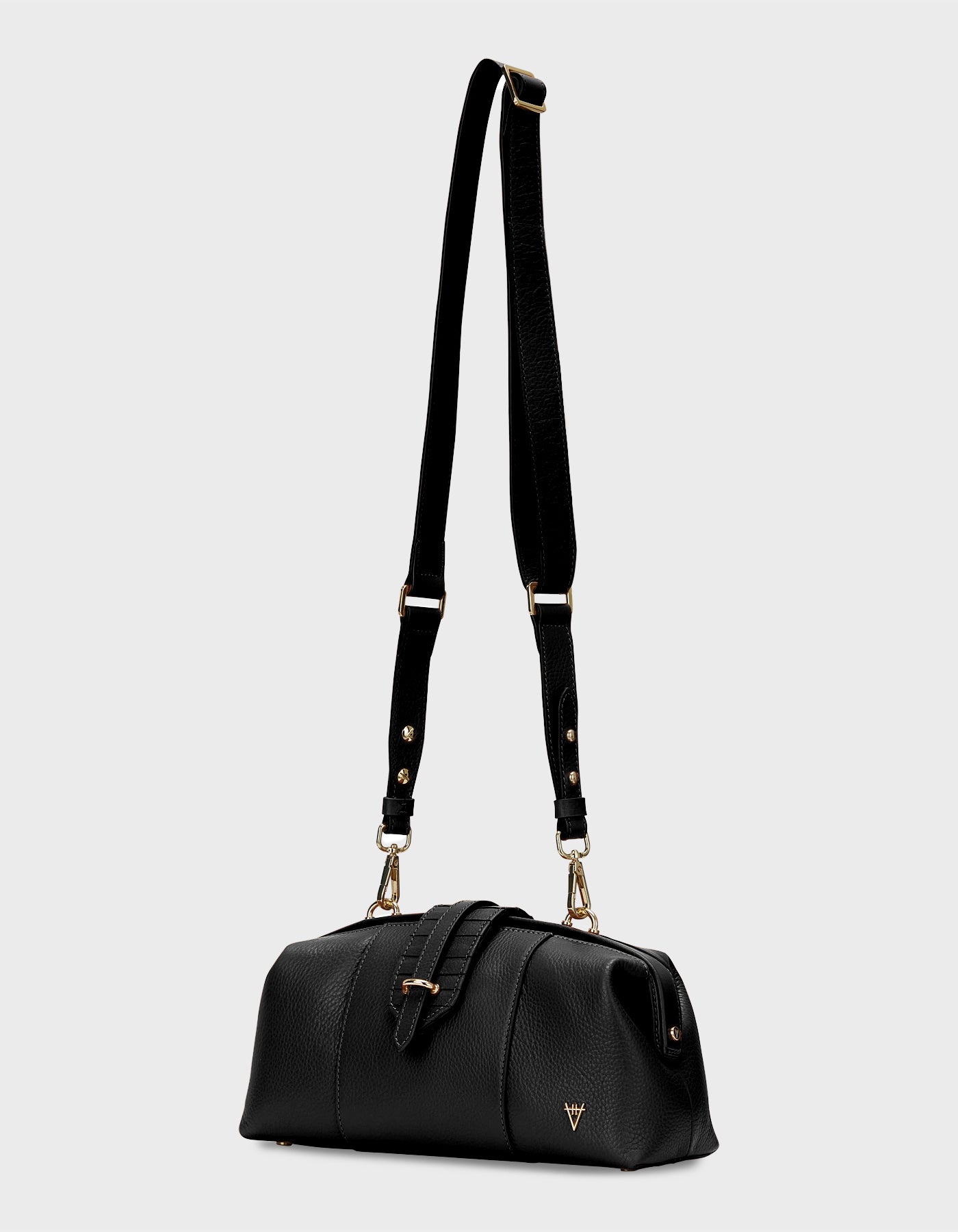 Hiva Atelier | Nubes Doctor Bag Black | Beautiful and Versatile Leather Accessories