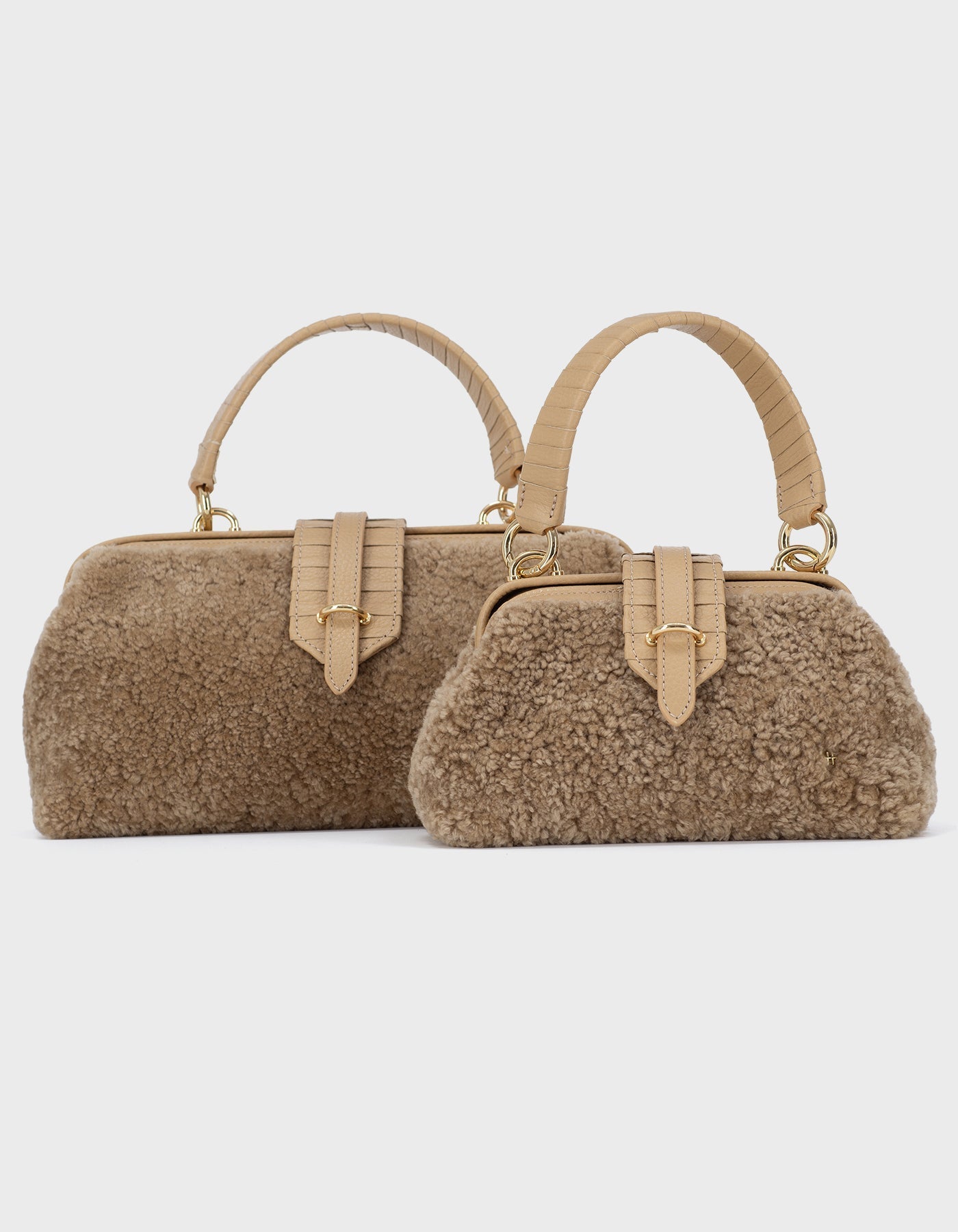 Hiva Atelier | Nubes Doctor Bag Shearling Biscuit | Beautiful and Versatile Leather Accessories