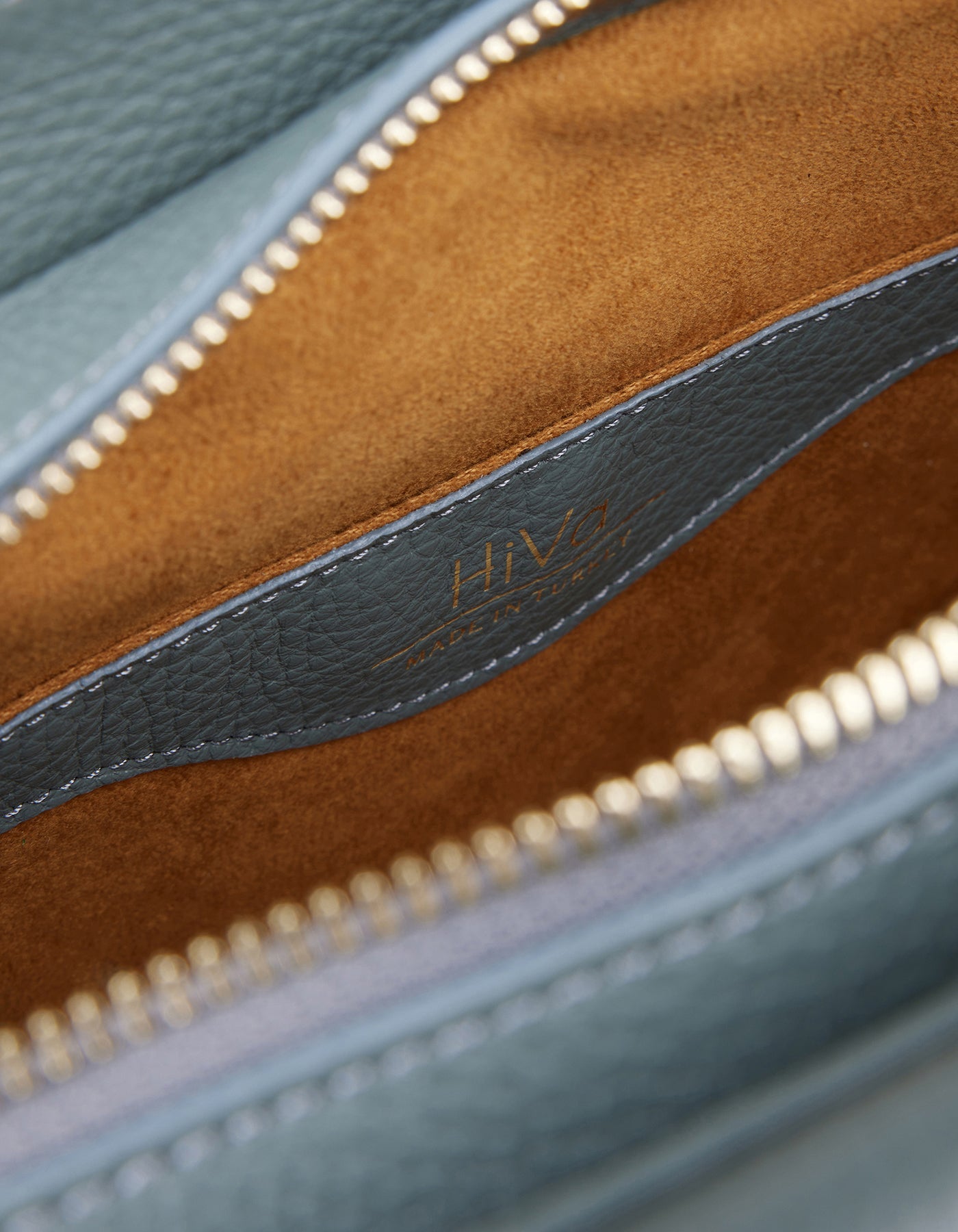 Hiva Atelier | Orbis Tote Bag Deep Blue | Beautiful and Versatile Leather Accessories