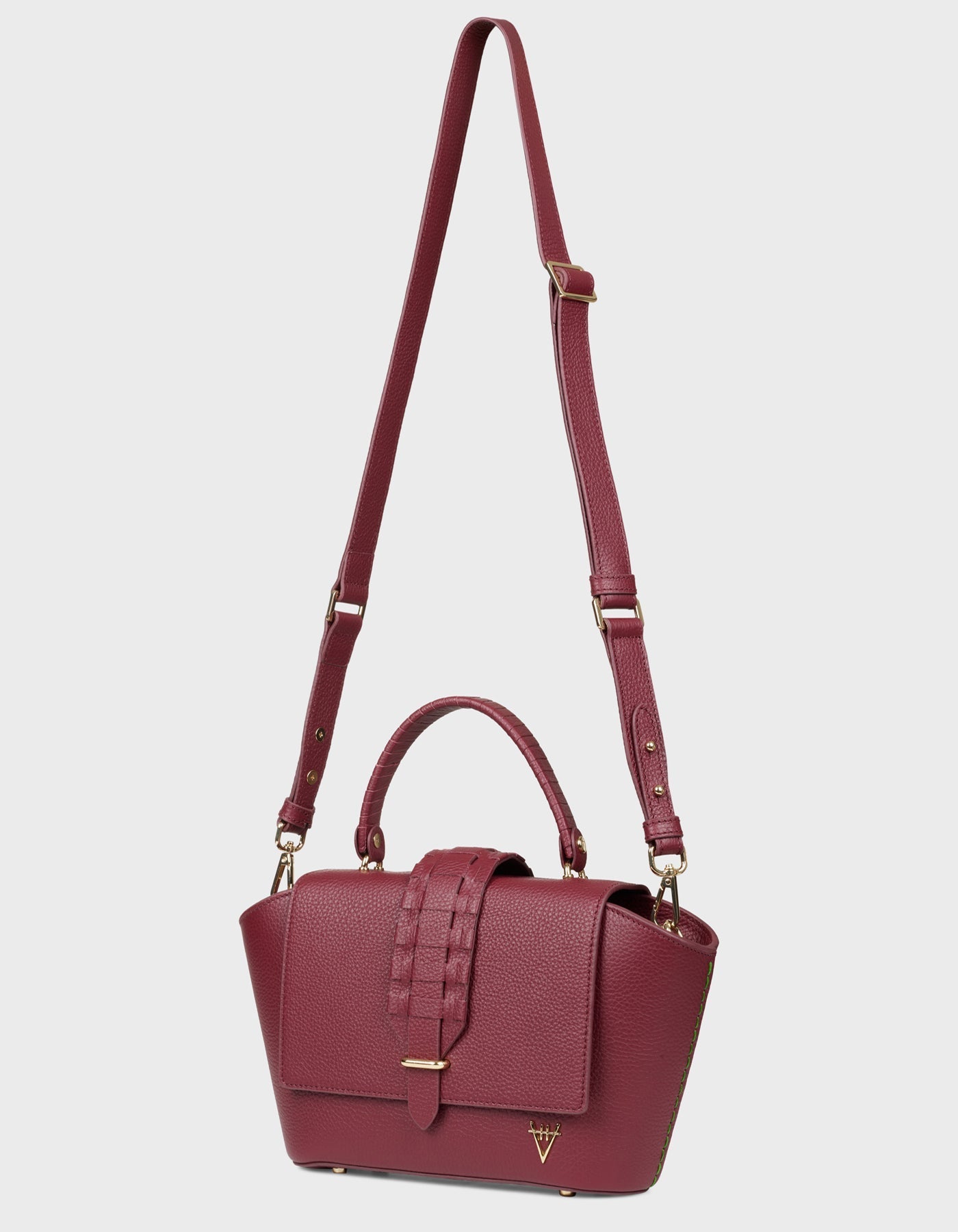 HiVa Atelier | Ventus Shoulder Bag Burgundy | Beautiful and Versatile Leather Accessories